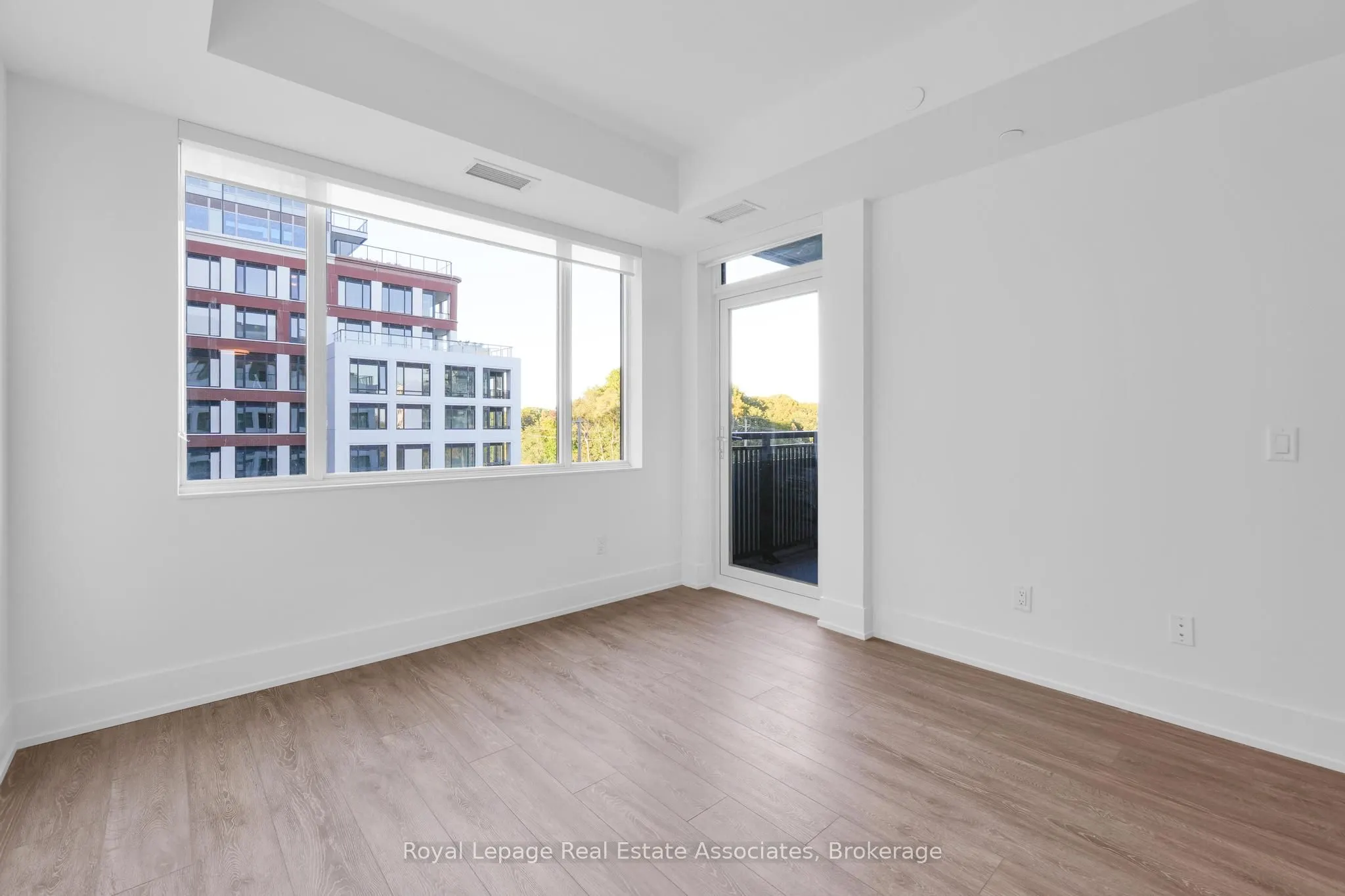 259 The Kingsway, #403