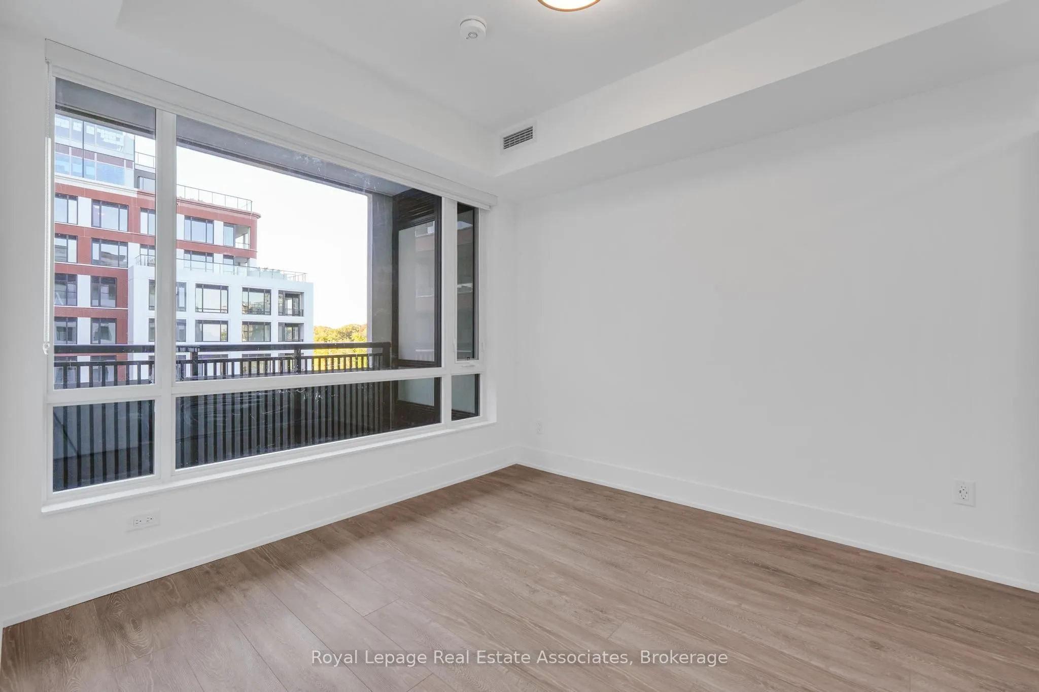 259 The Kingsway, #403
