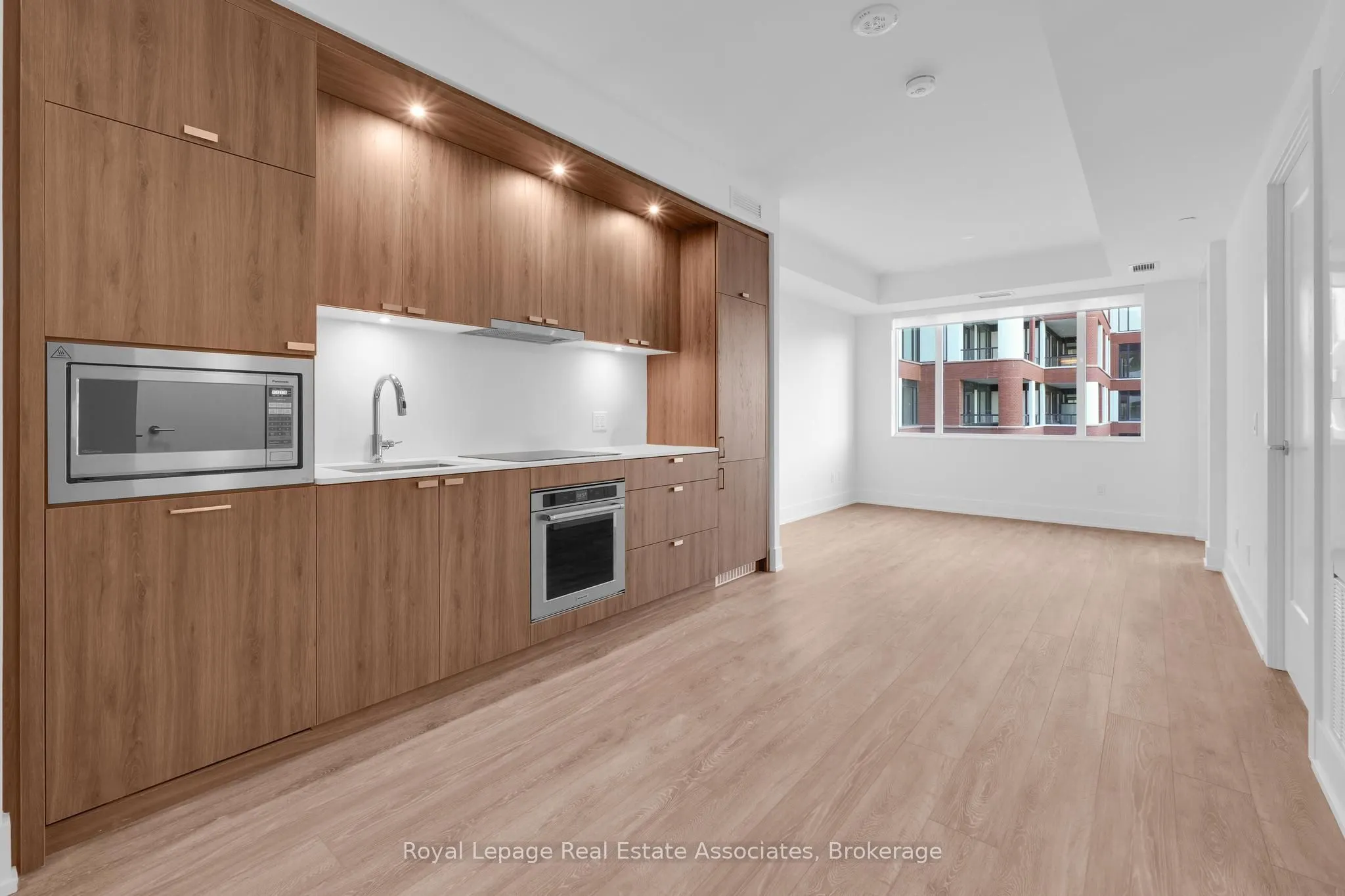 259 The Kingsway, #403