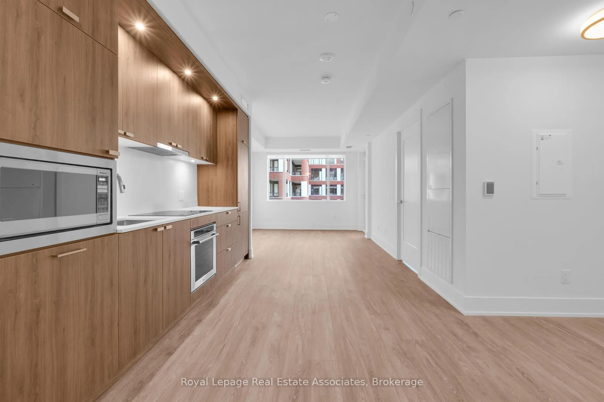 259 The Kingsway, #403