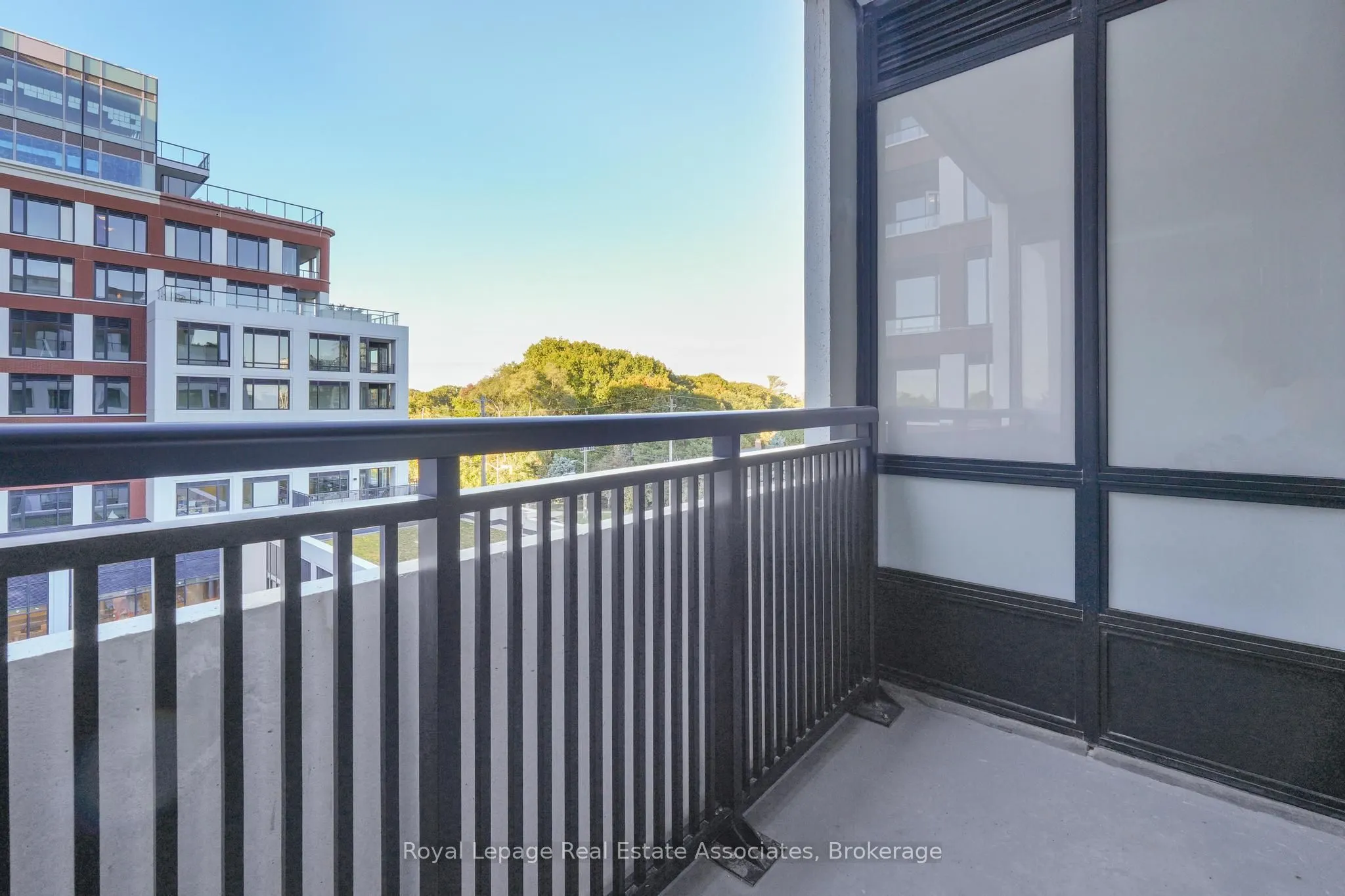 259 The Kingsway, #403