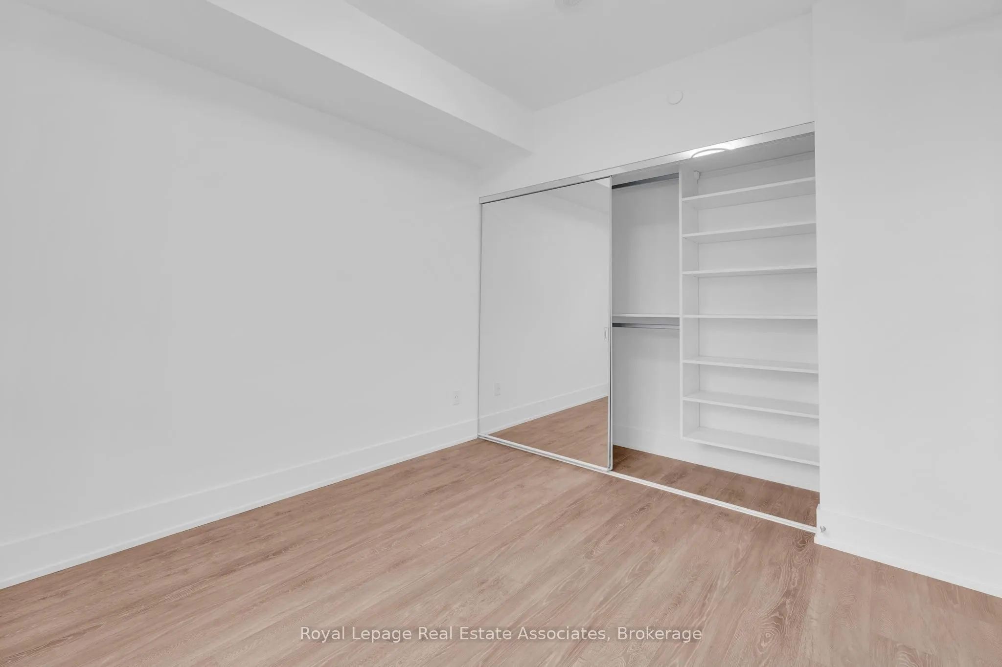 259 The Kingsway, #403
