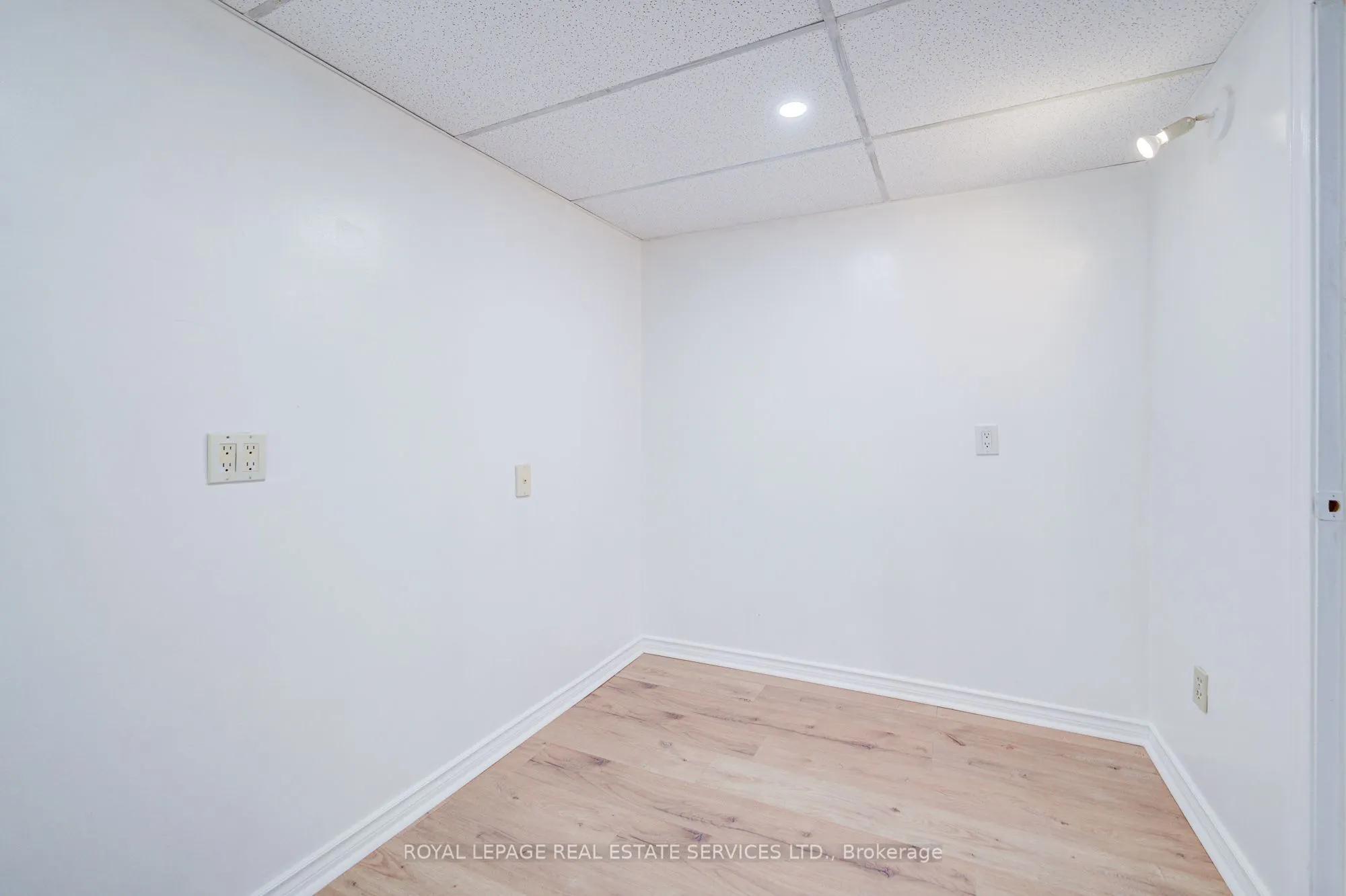 4418 Hearthside Drive, #Lower