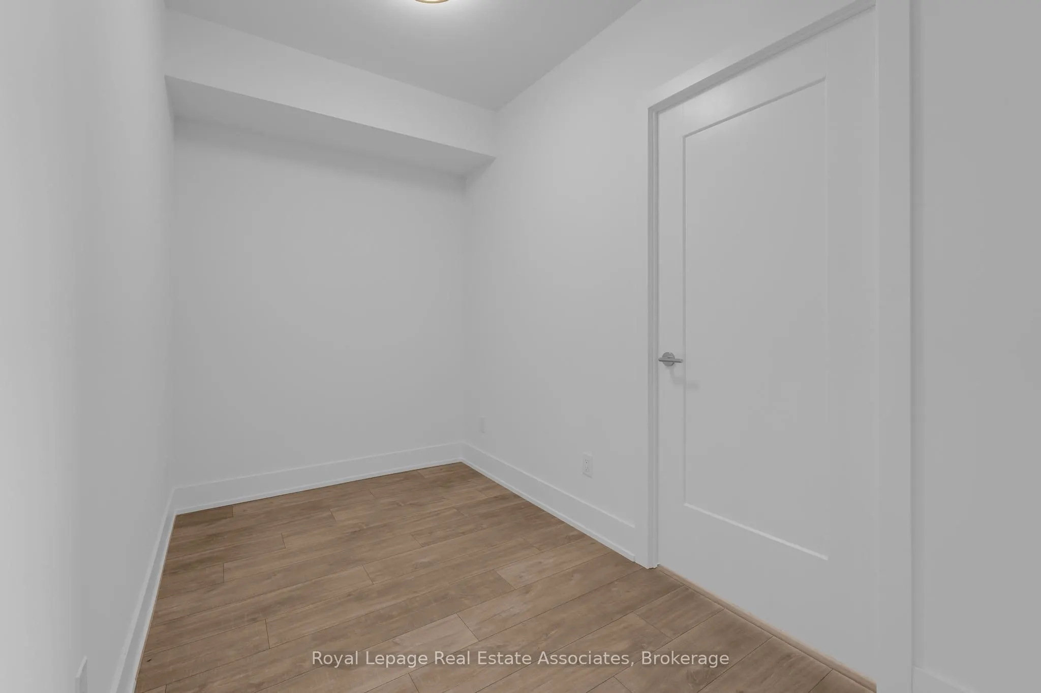 259 The Kingsway, #404