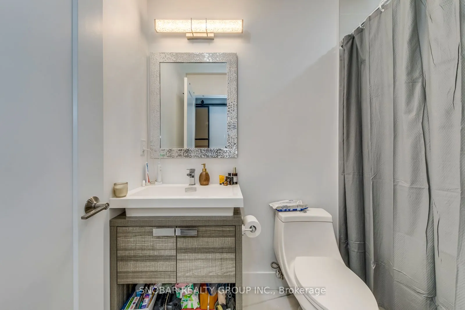 19 Hatfield (Lower #3) Crescent
