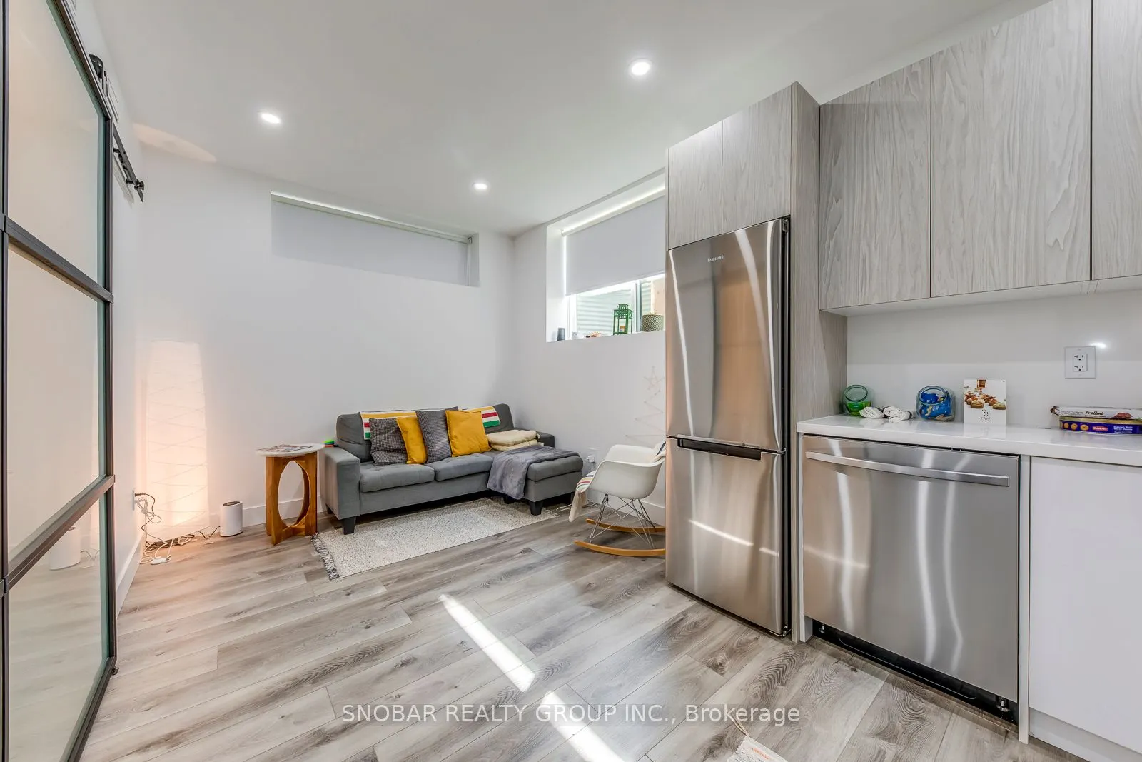 19 Hatfield (Lower #3) Crescent