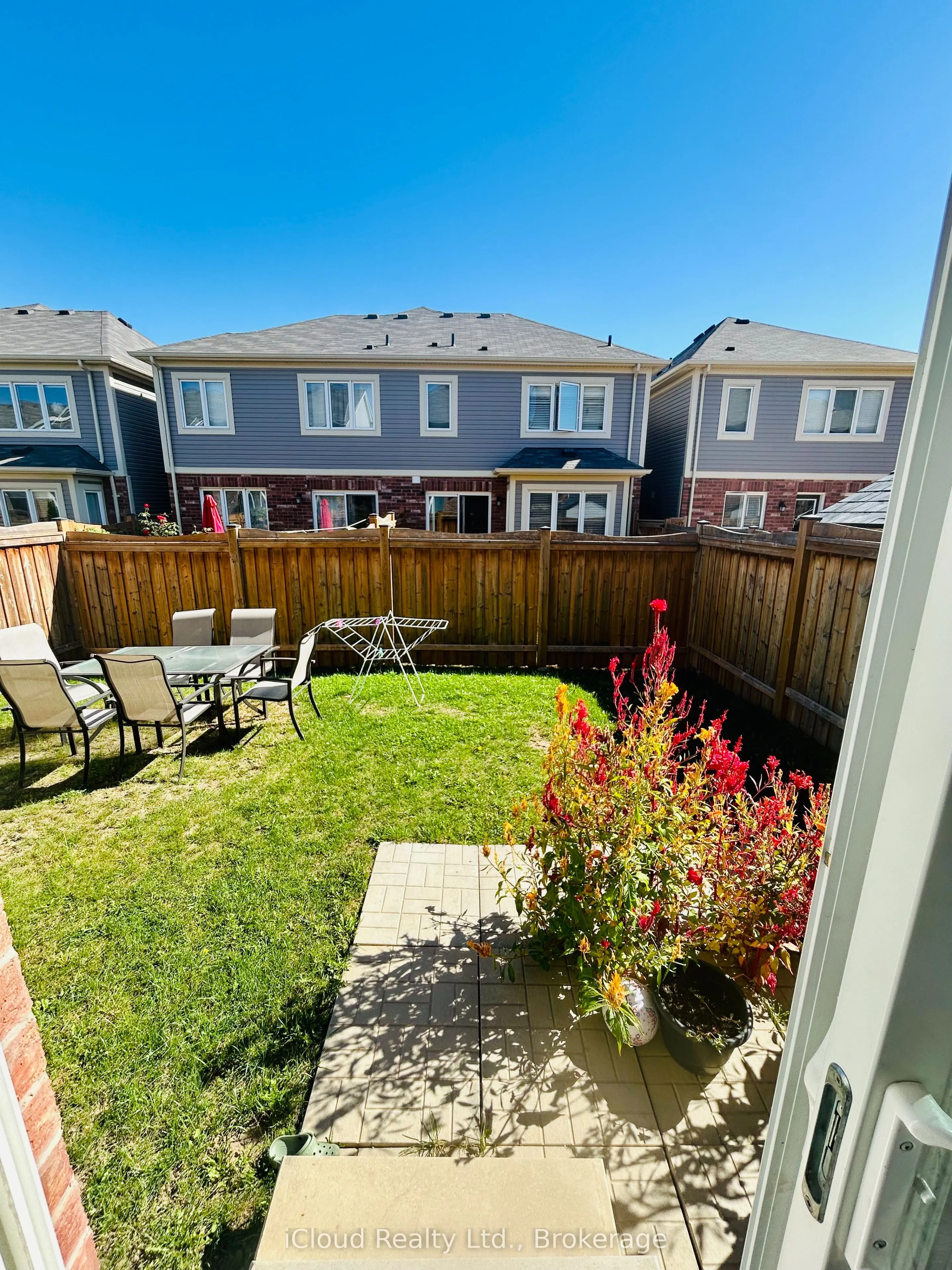 18 Stedford Crescent