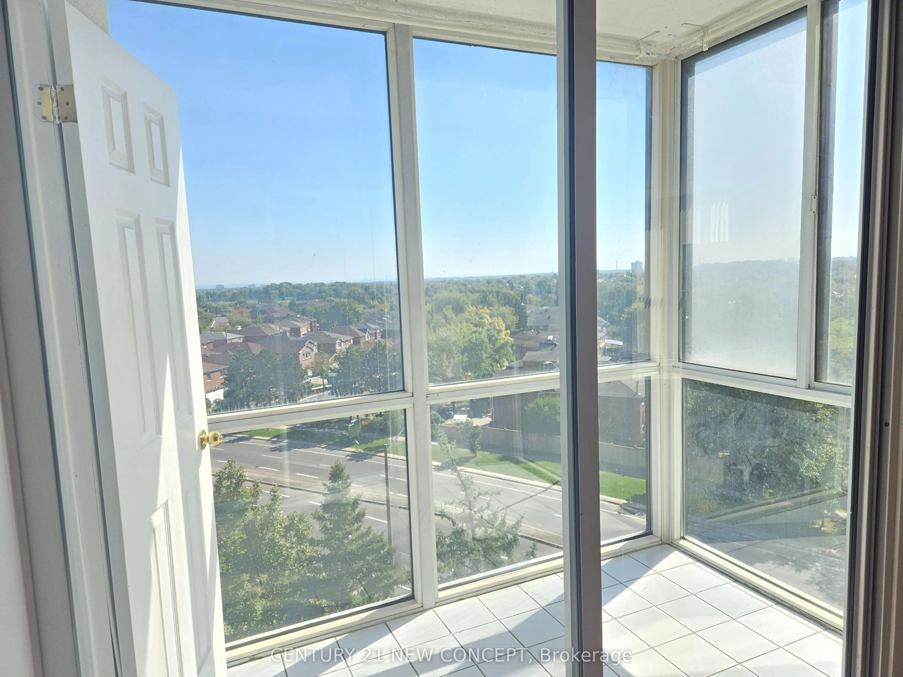 350 Webb Drive, #702