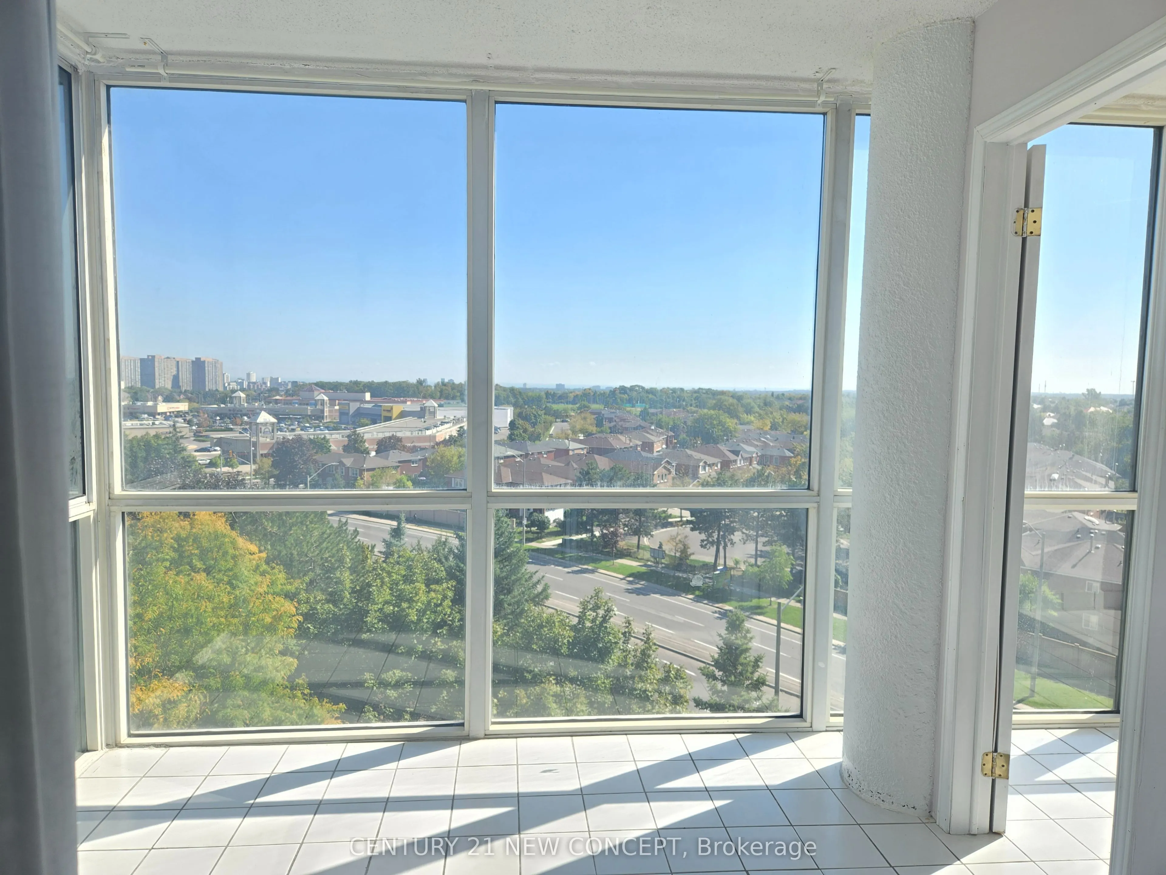 350 Webb Drive, #702