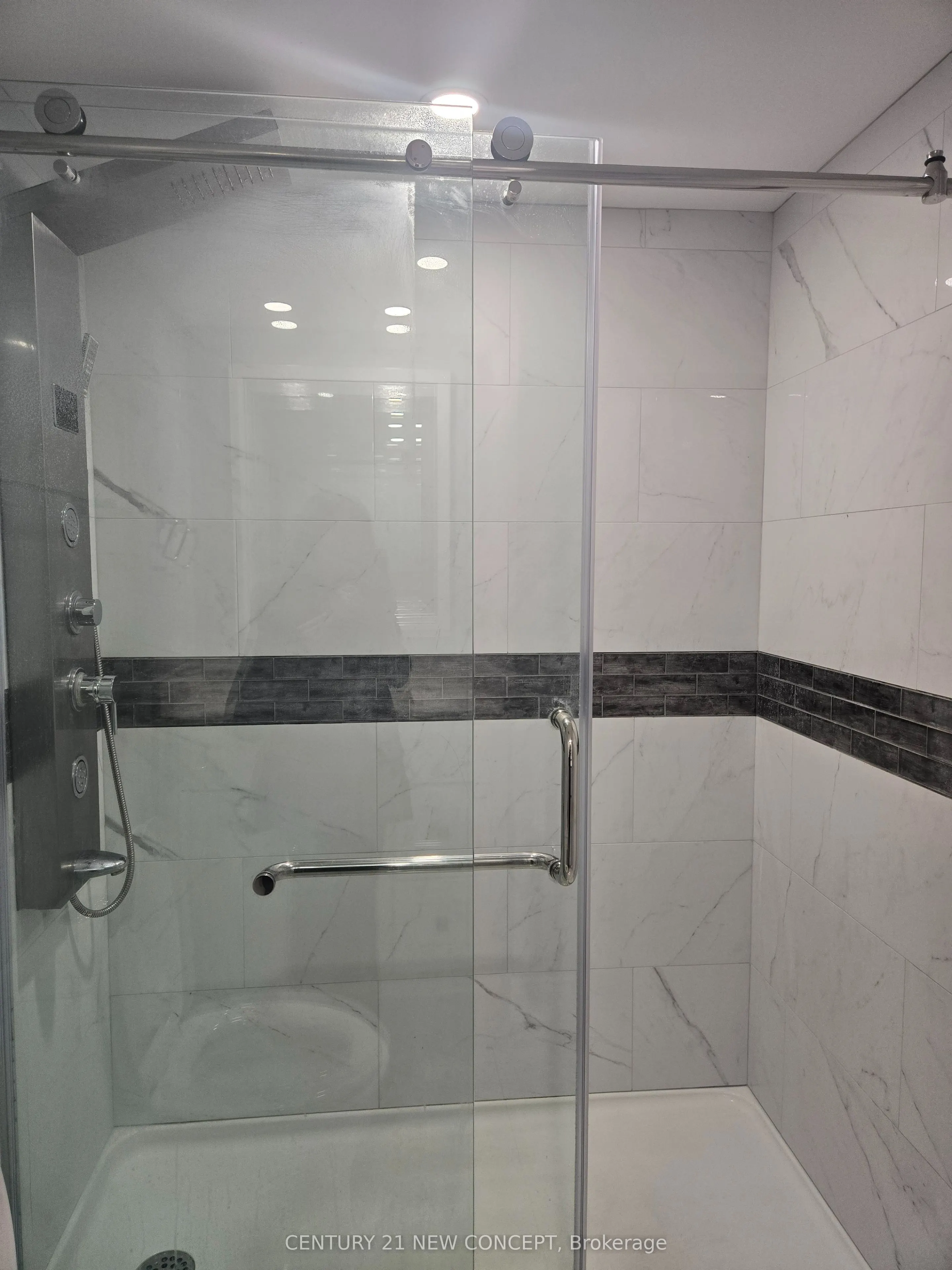 350 Webb Drive, #702