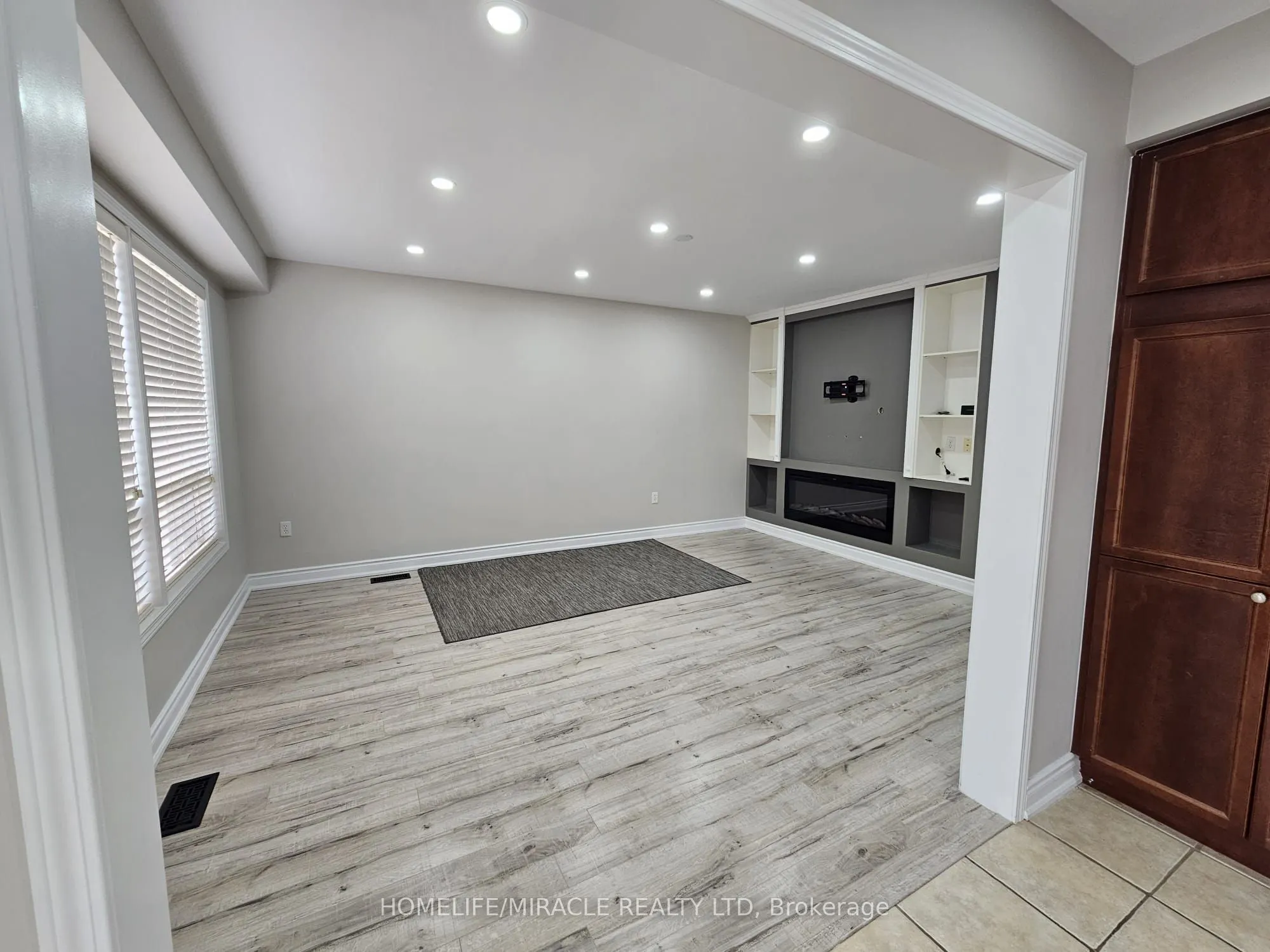 27 Pantano Place