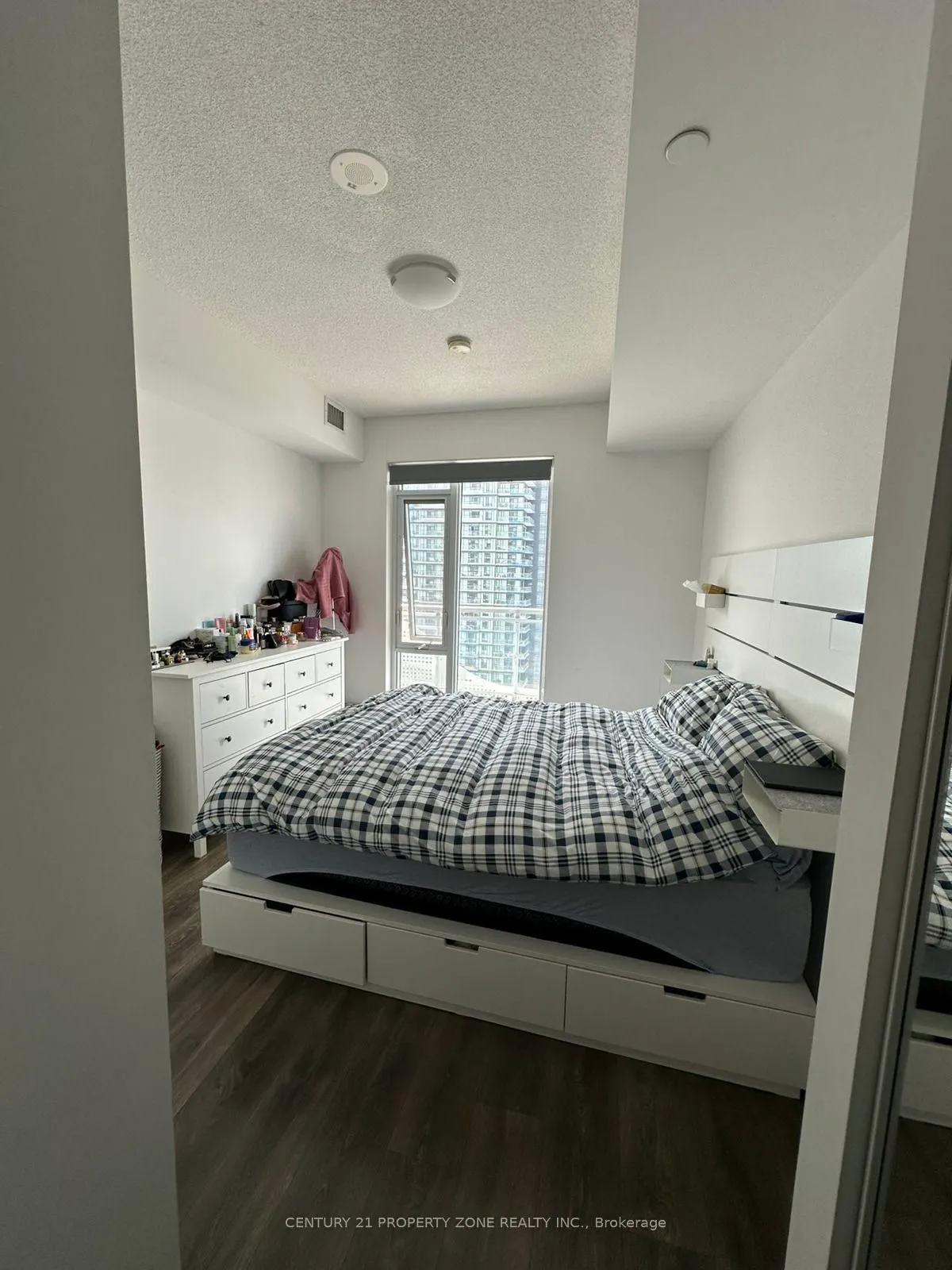 2520 Eglinton Avenue W, #1103