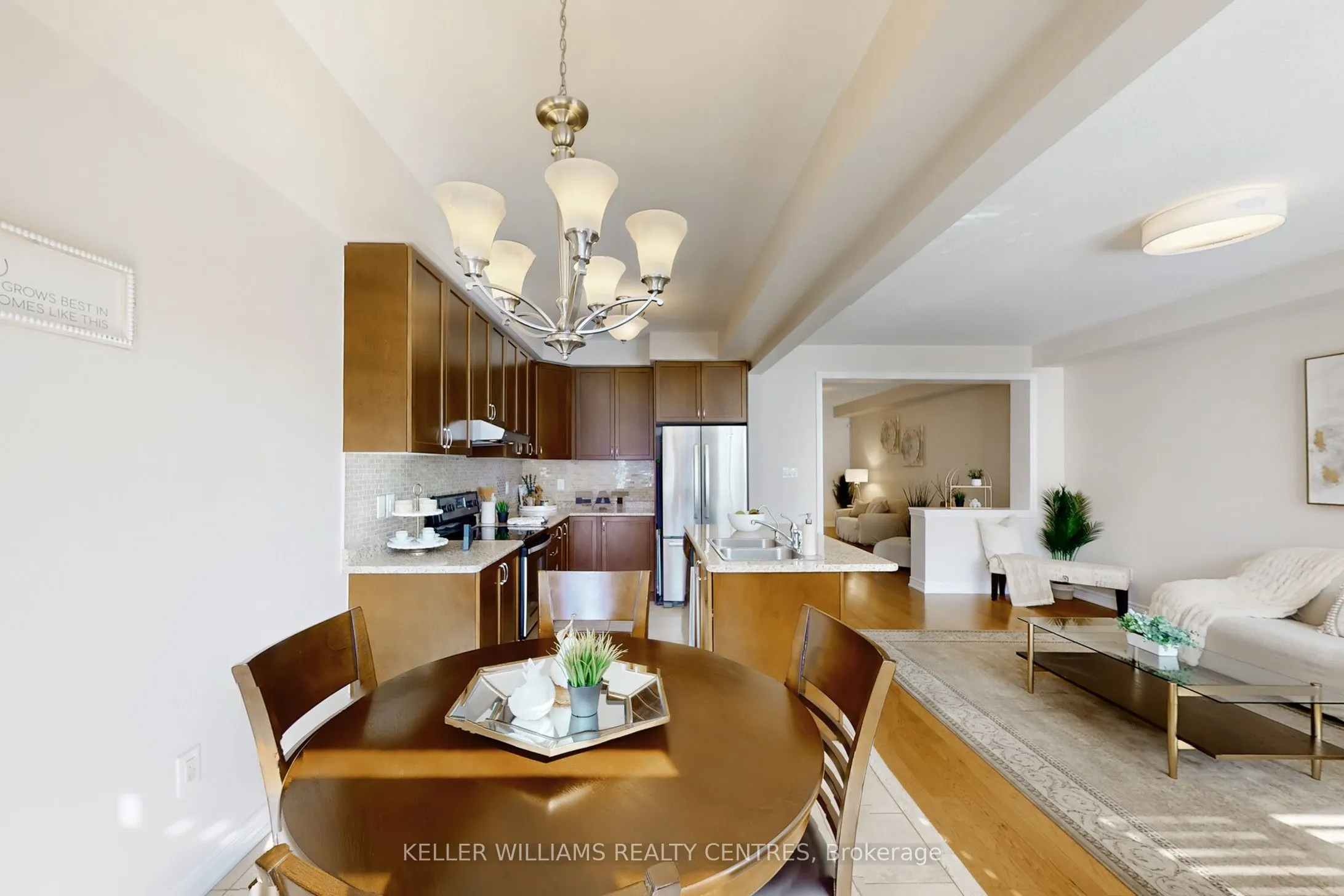 19 Diamond Leaf Lane