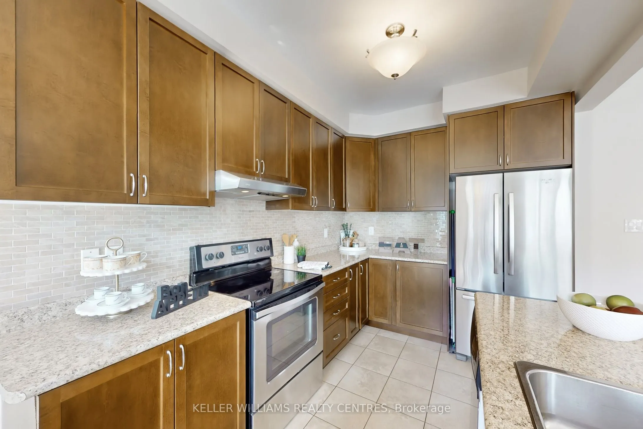 19 Diamond Leaf Lane