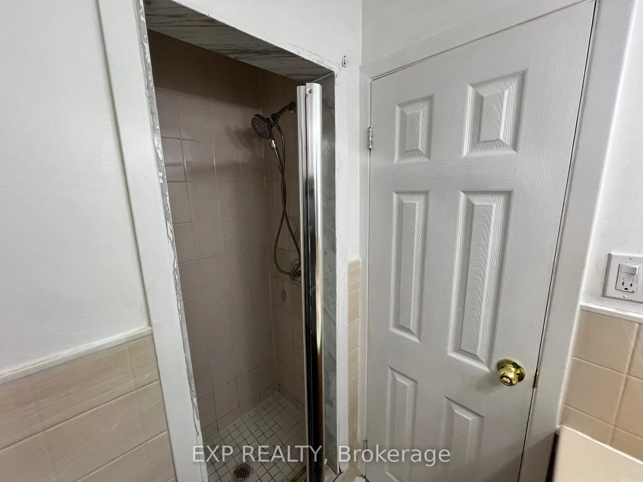 39 Frankton Crescent, #Lower
