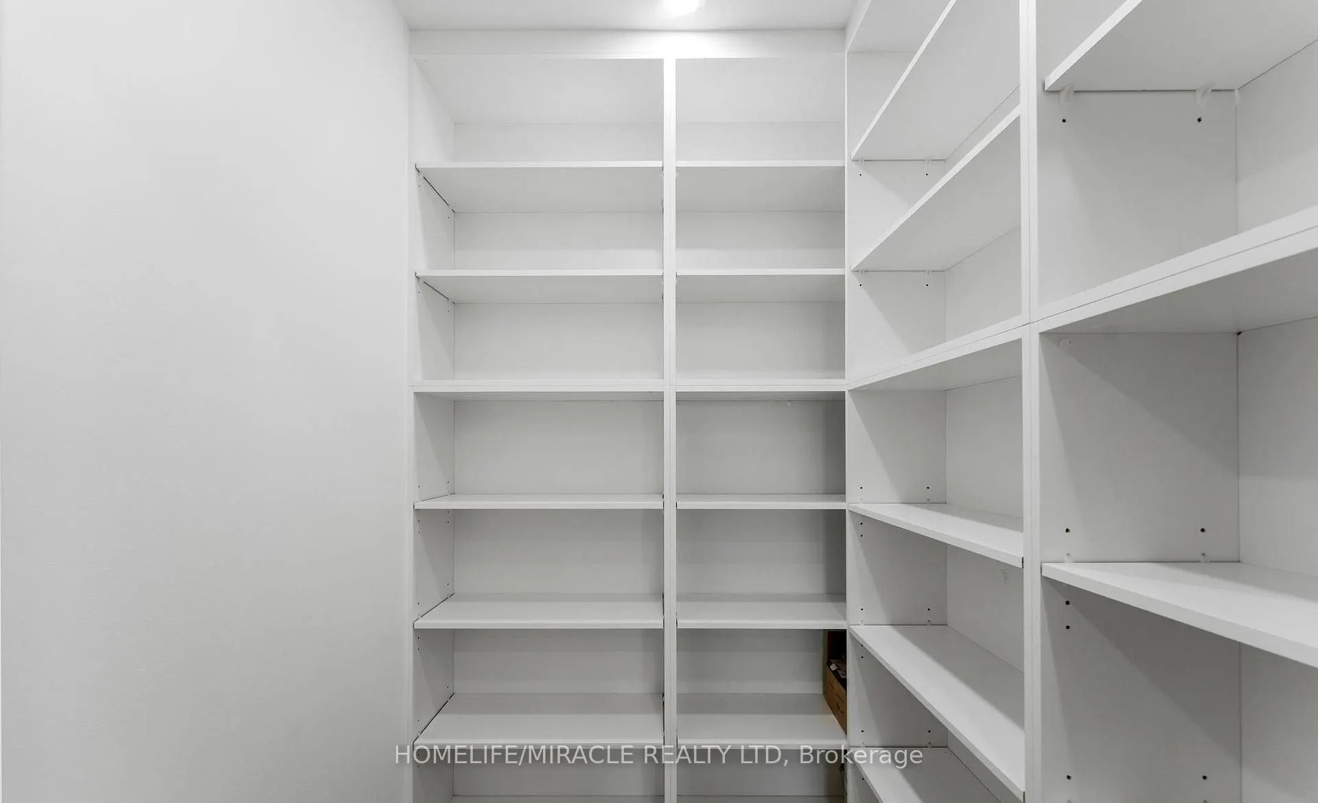 18 Knightsbridge Road, #2605