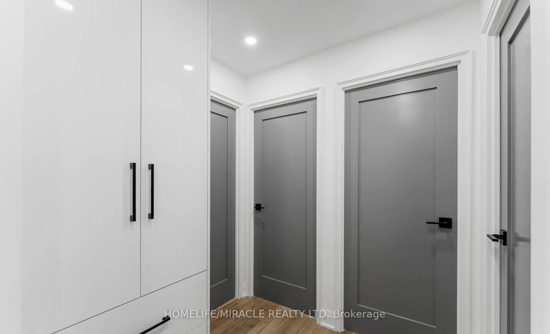 18 Knightsbridge Road, #2605