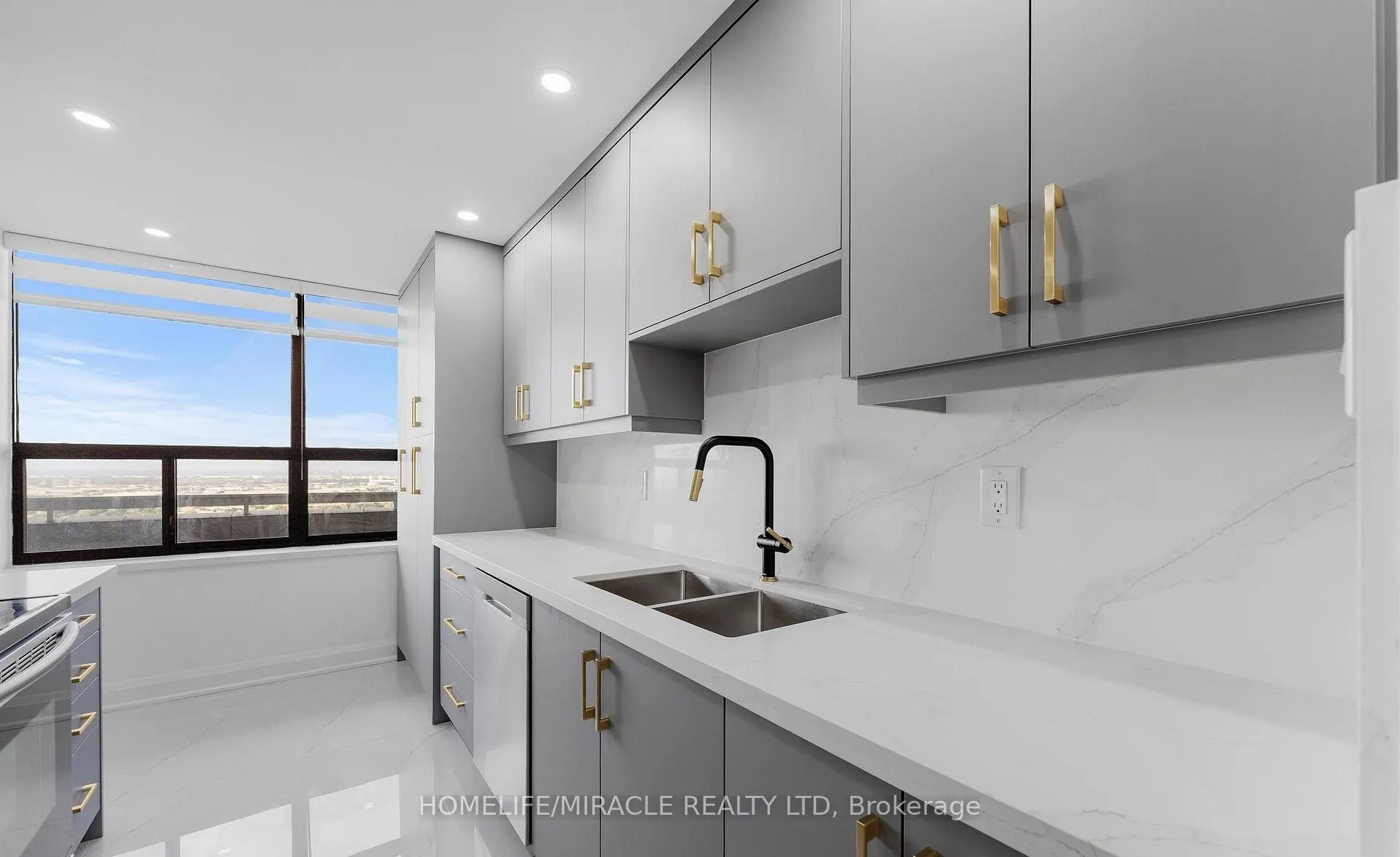 18 Knightsbridge Road, #2605