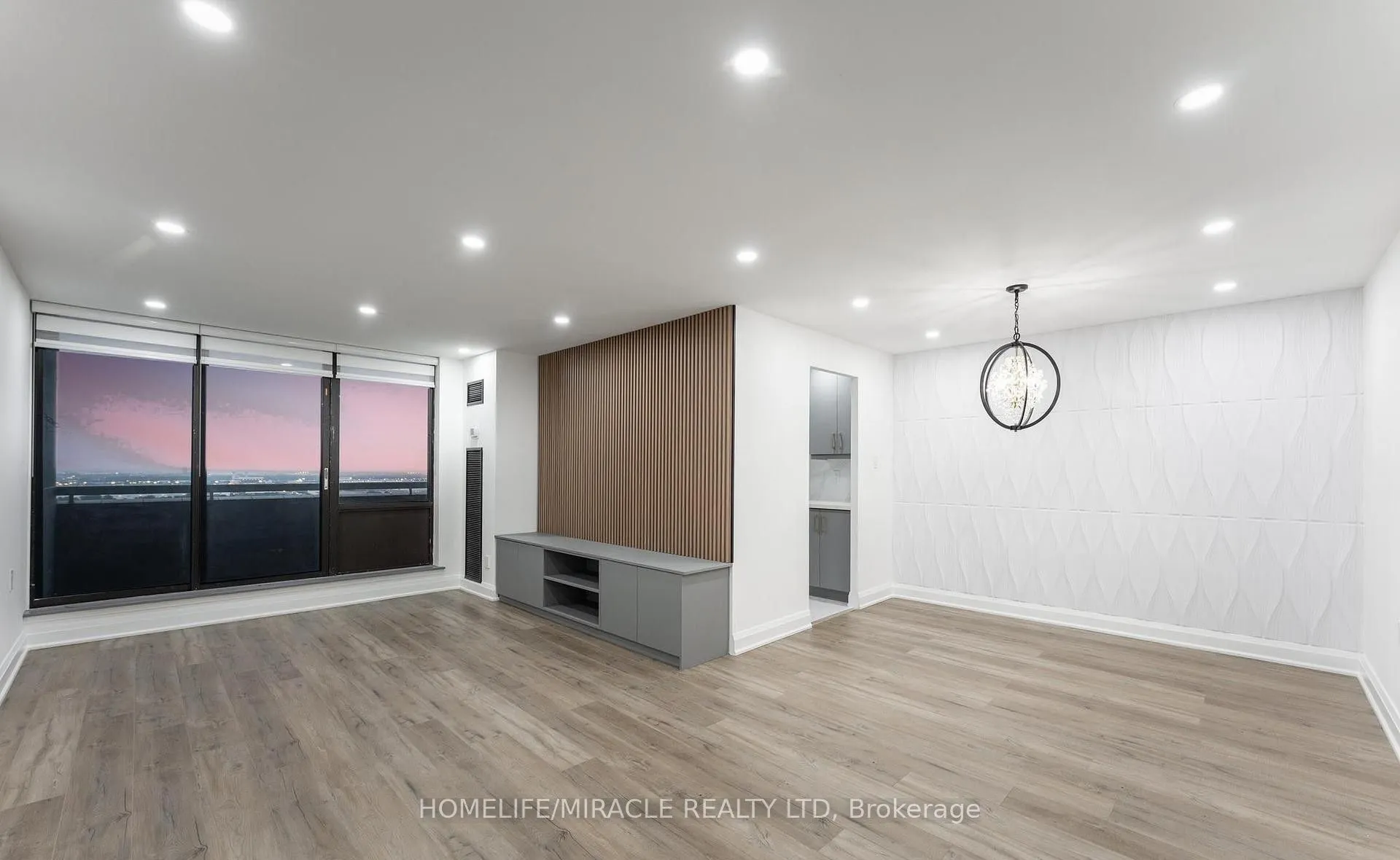 18 Knightsbridge Road, #2605