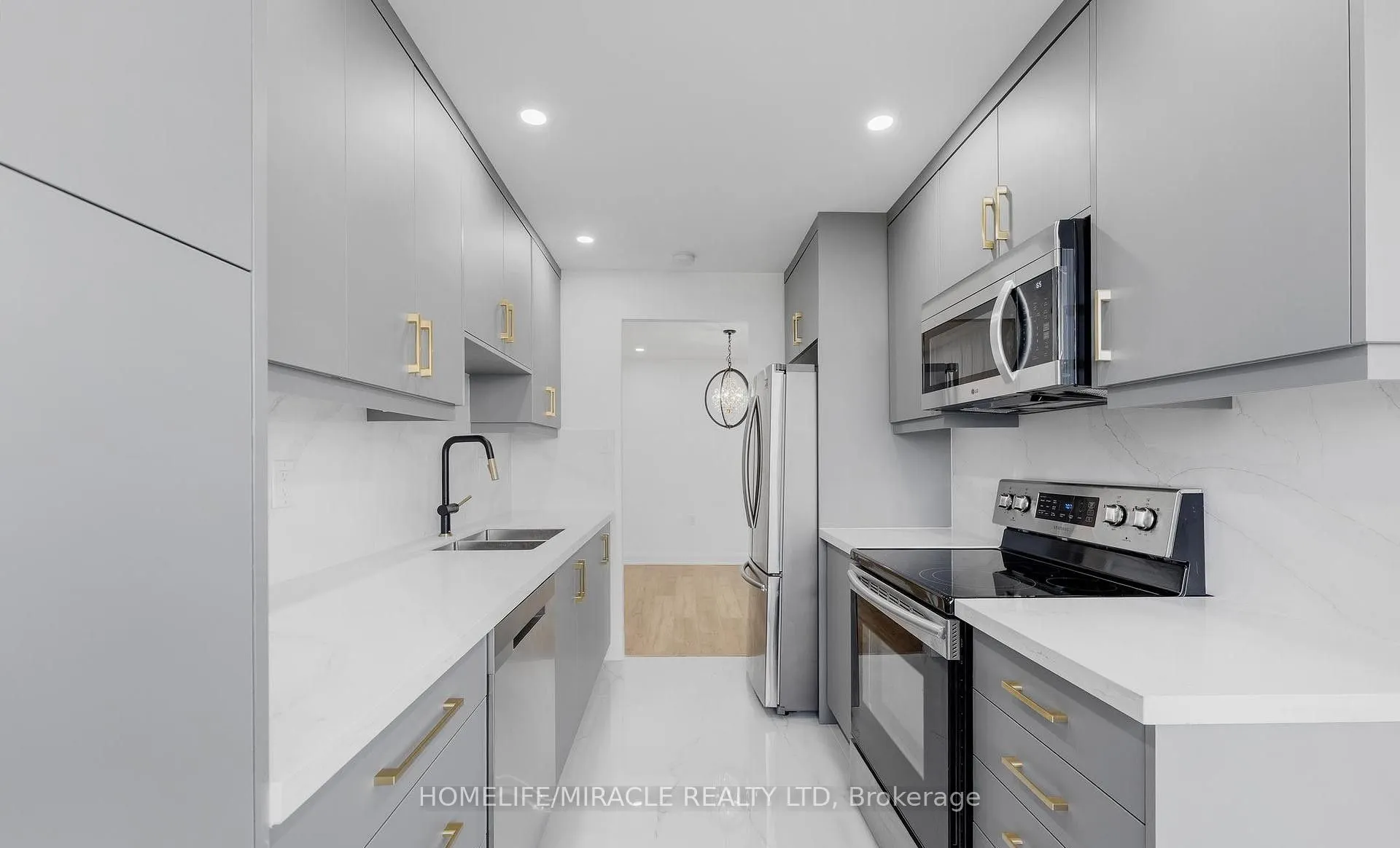 18 Knightsbridge Road, #2605