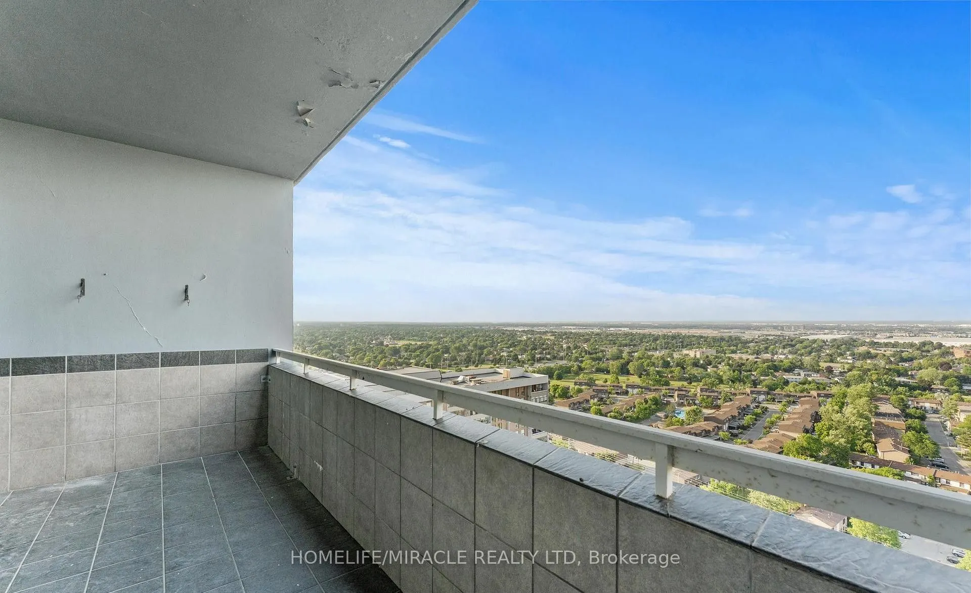 18 Knightsbridge Road, #2605