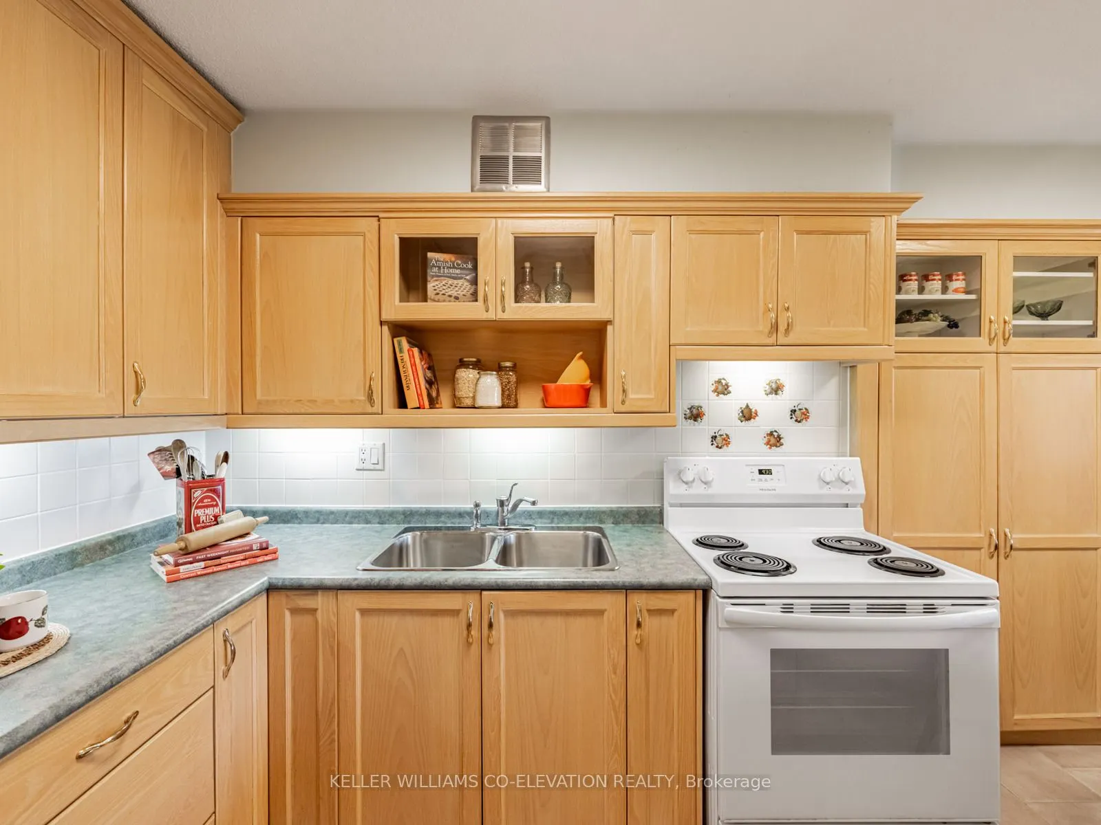 250 Scarlett Road, #308