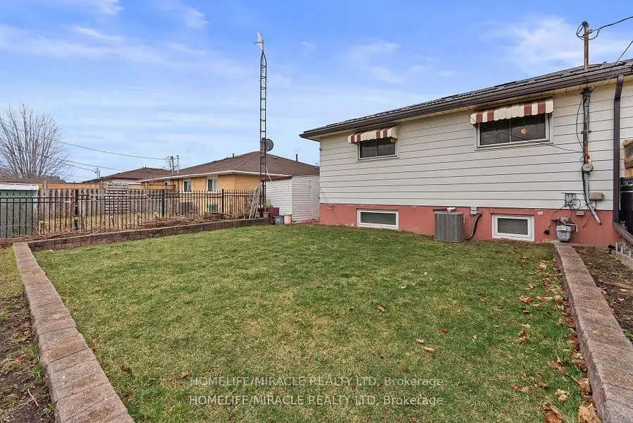 85 Autumn Boulevard