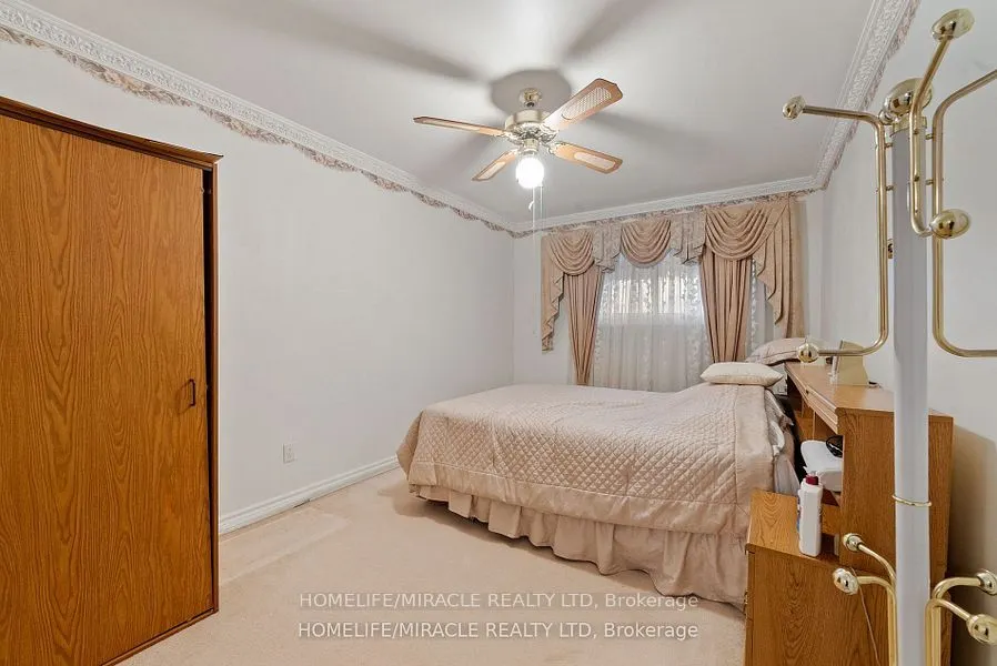 85 Autumn Boulevard