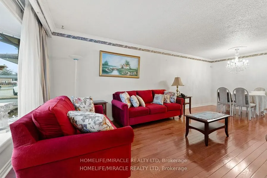 85 Autumn Boulevard