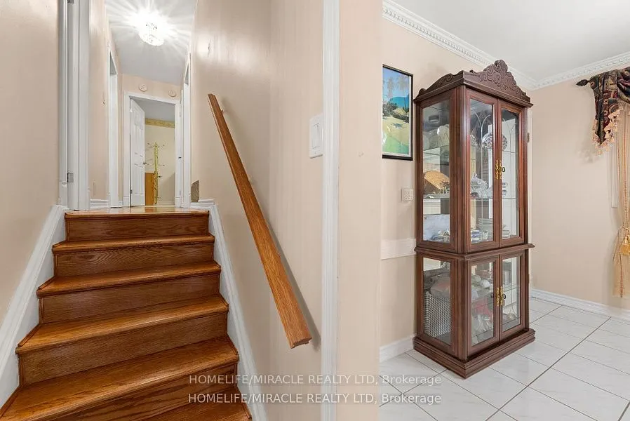 85 Autumn Boulevard