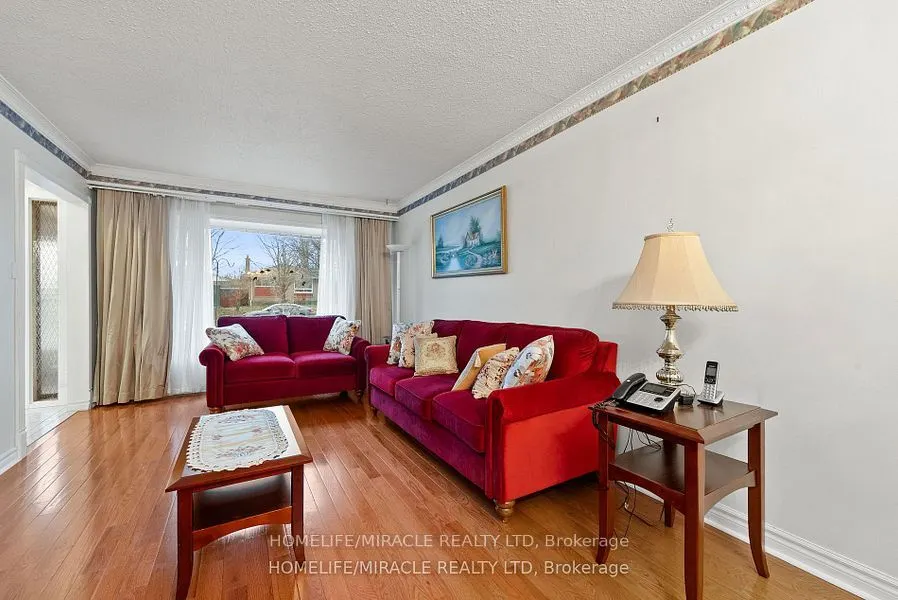 85 Autumn Boulevard