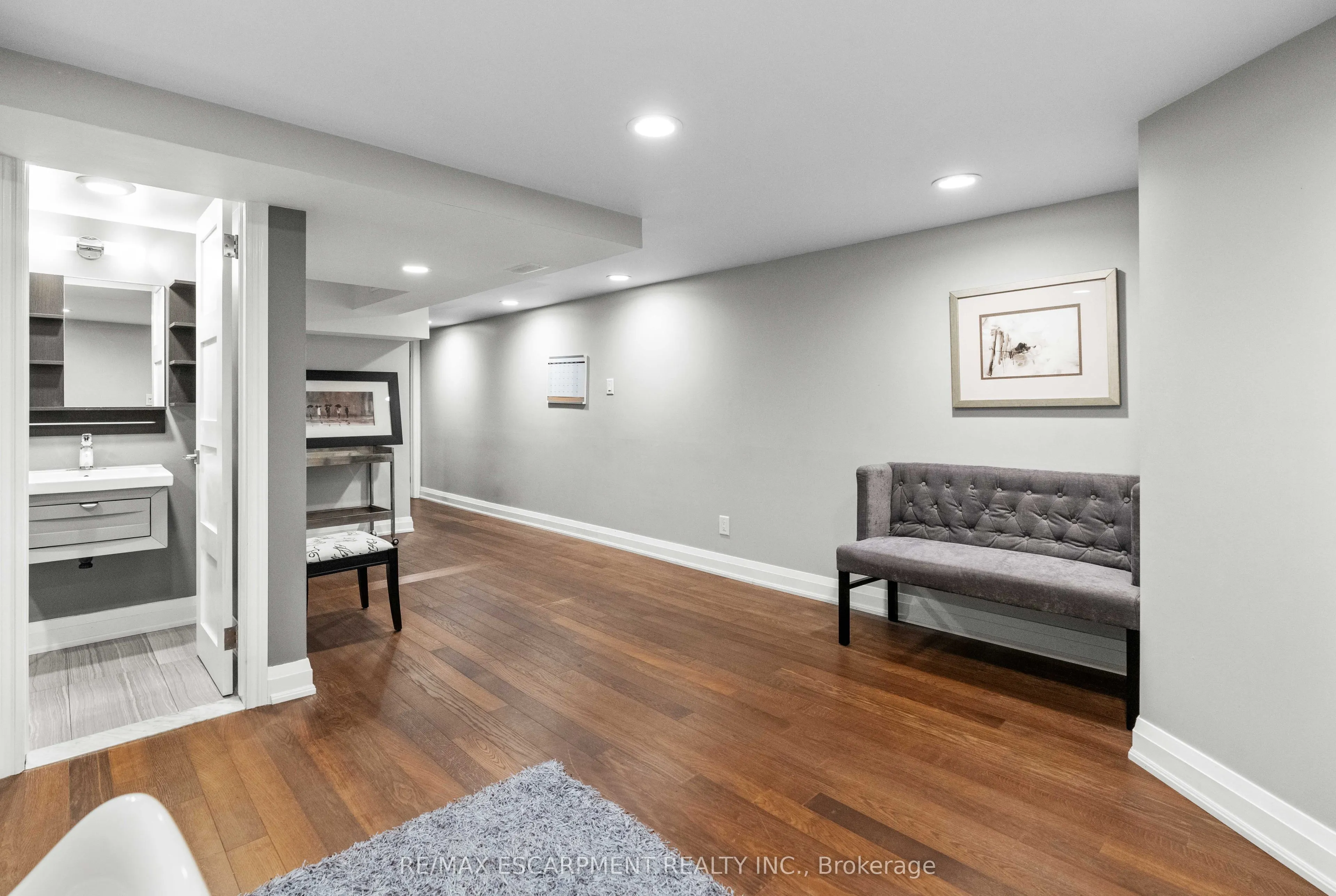 3230 New Street, #3