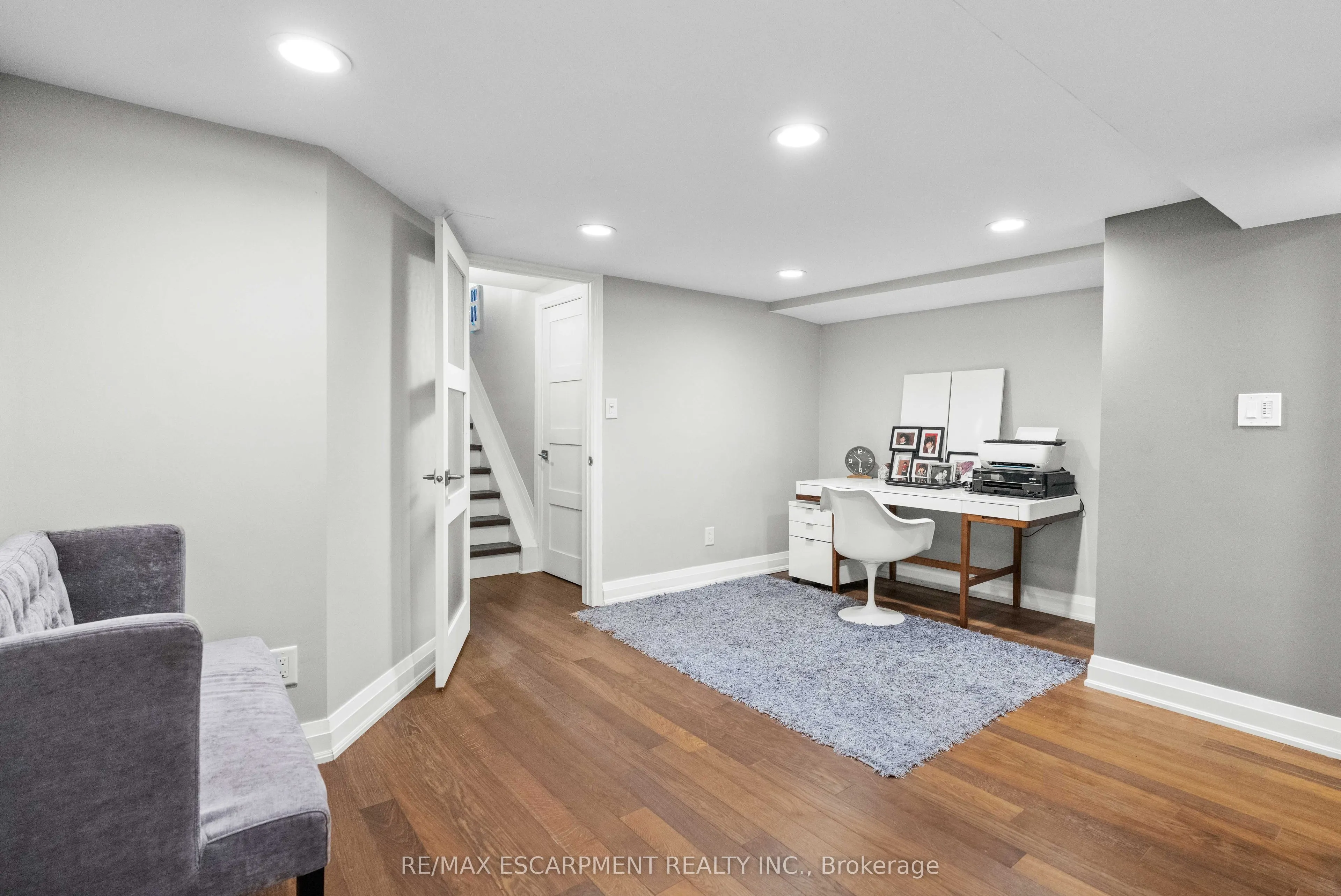 3230 New Street, #3