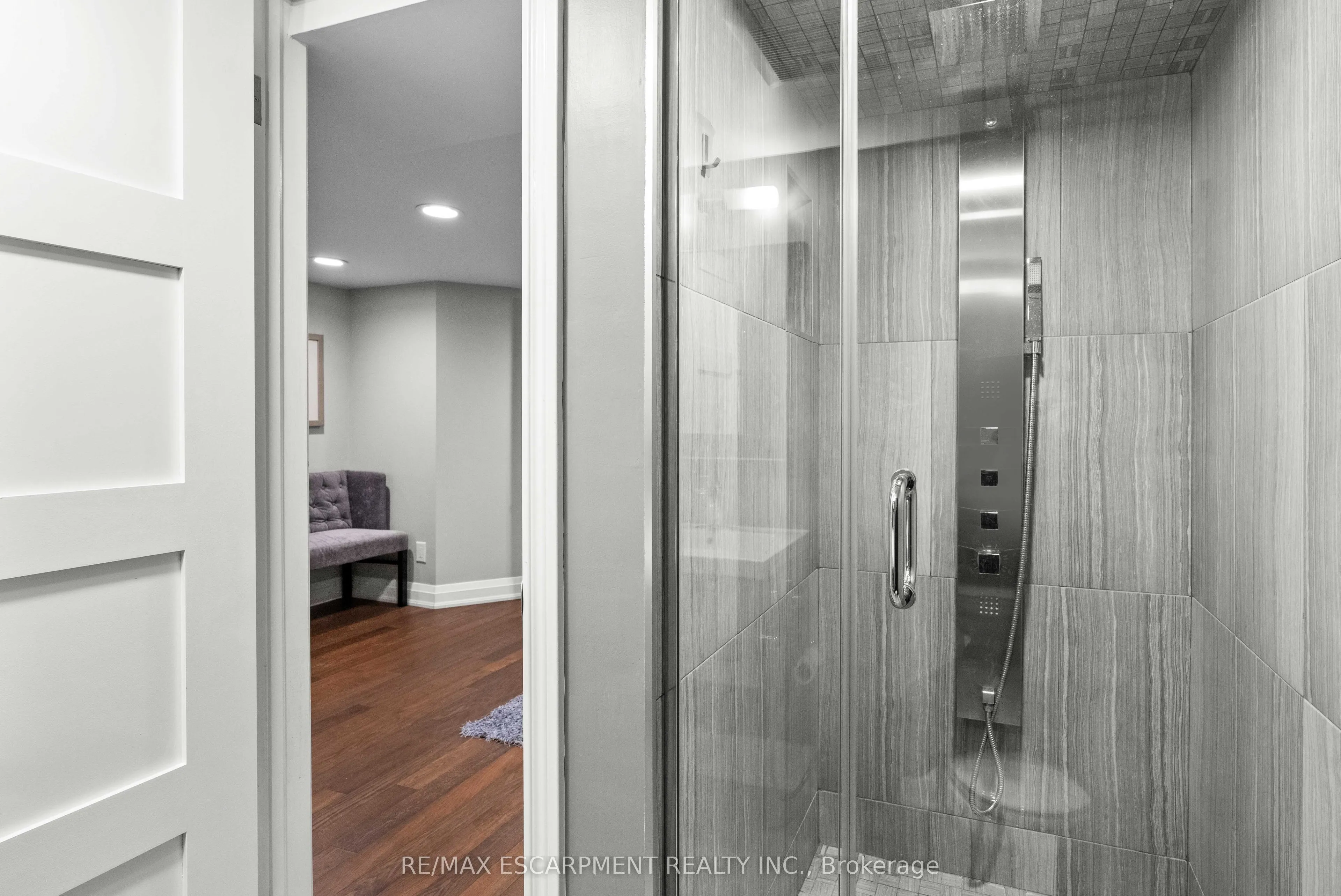 3230 New Street, #3