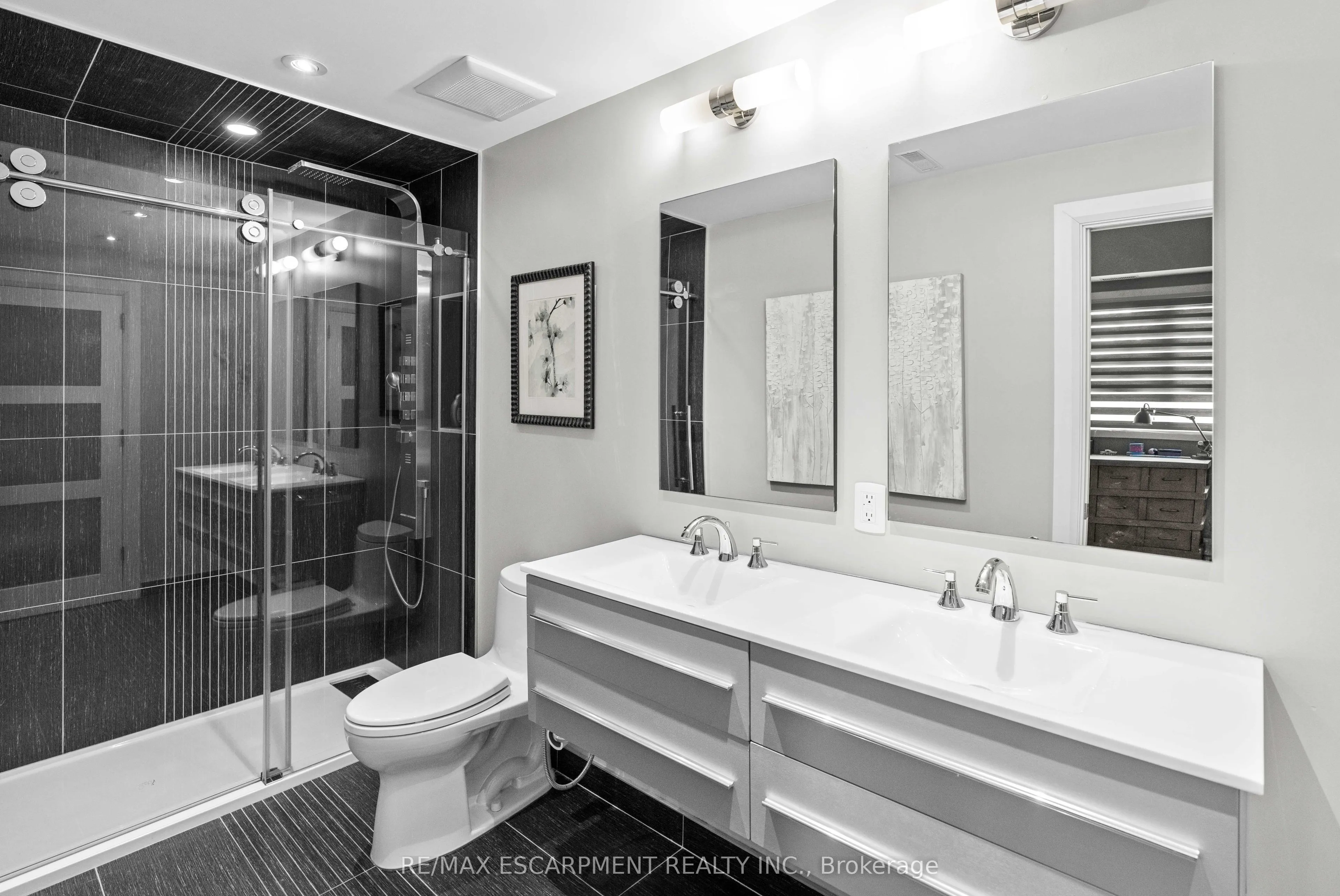 3230 New Street, #3