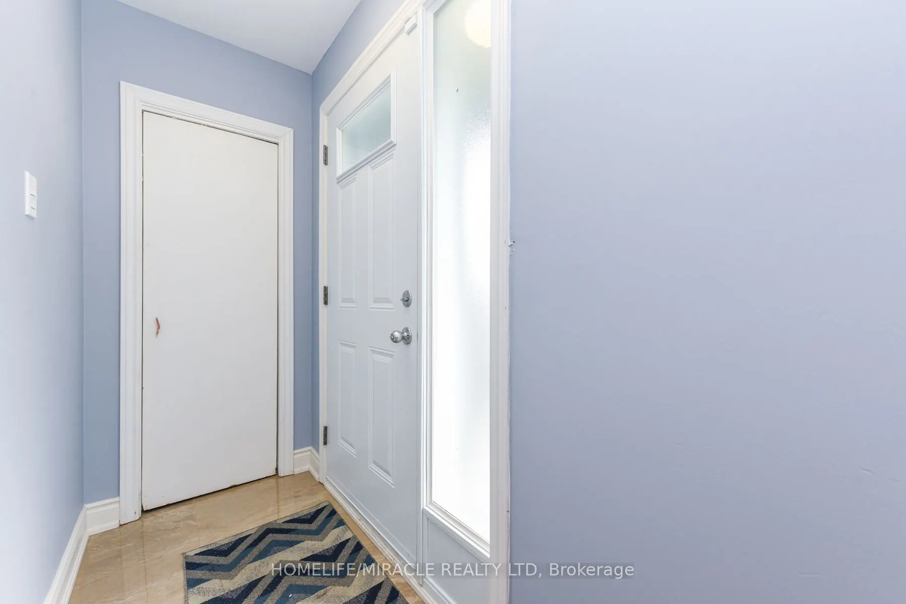 20 Charnleigh Court, #UPPER