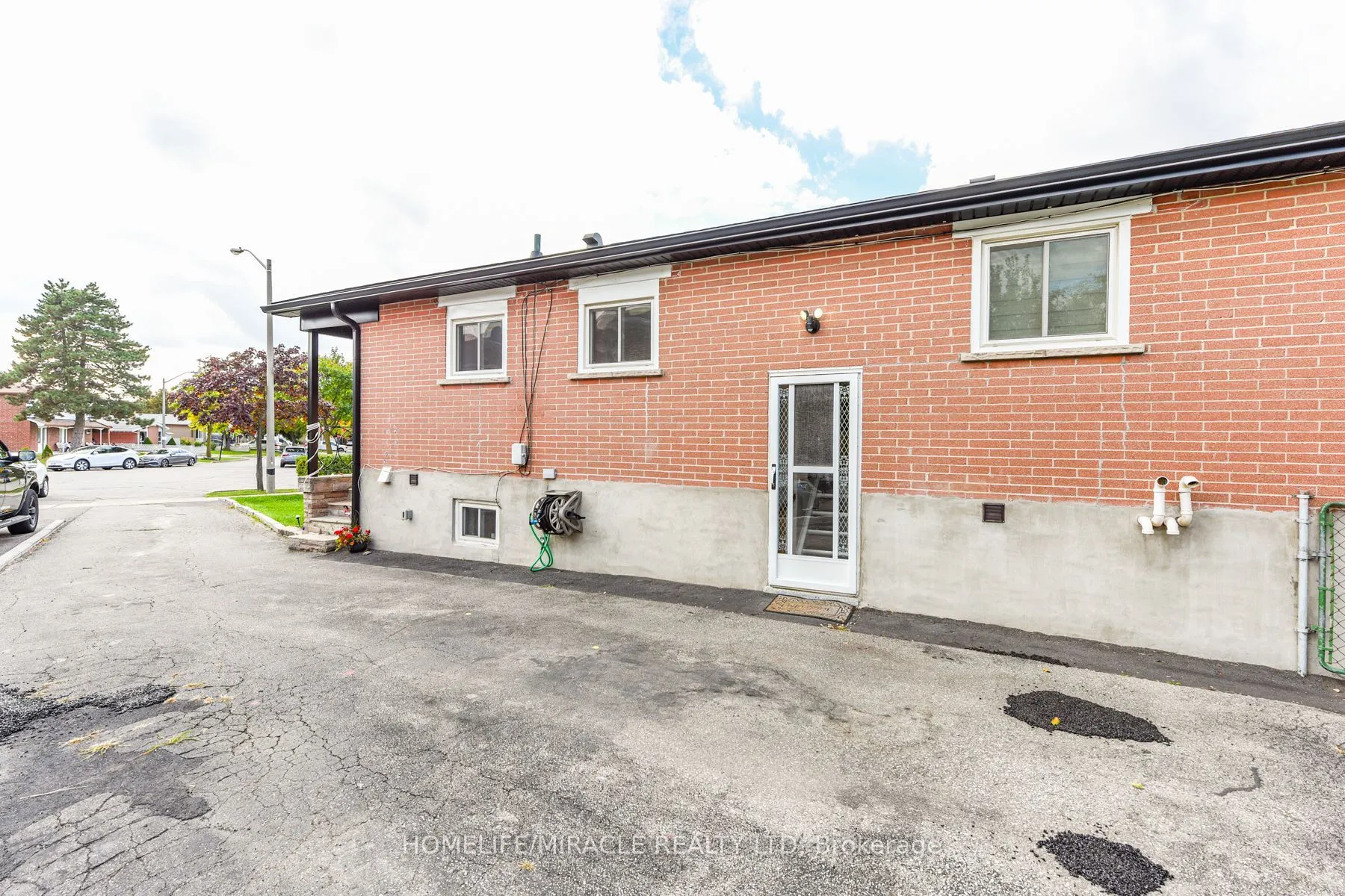 20 Charnleigh Court, #Basement