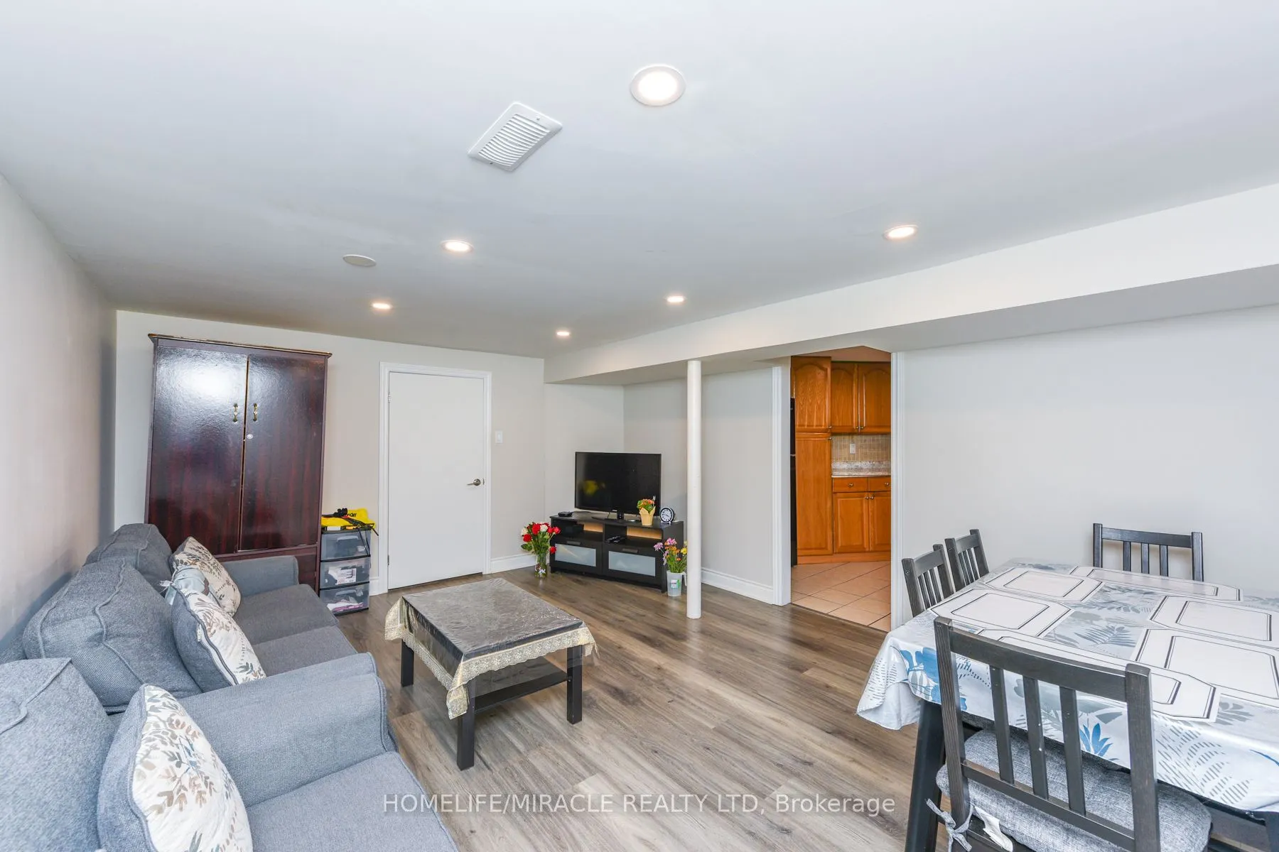 20 Charnleigh Court, #Basement