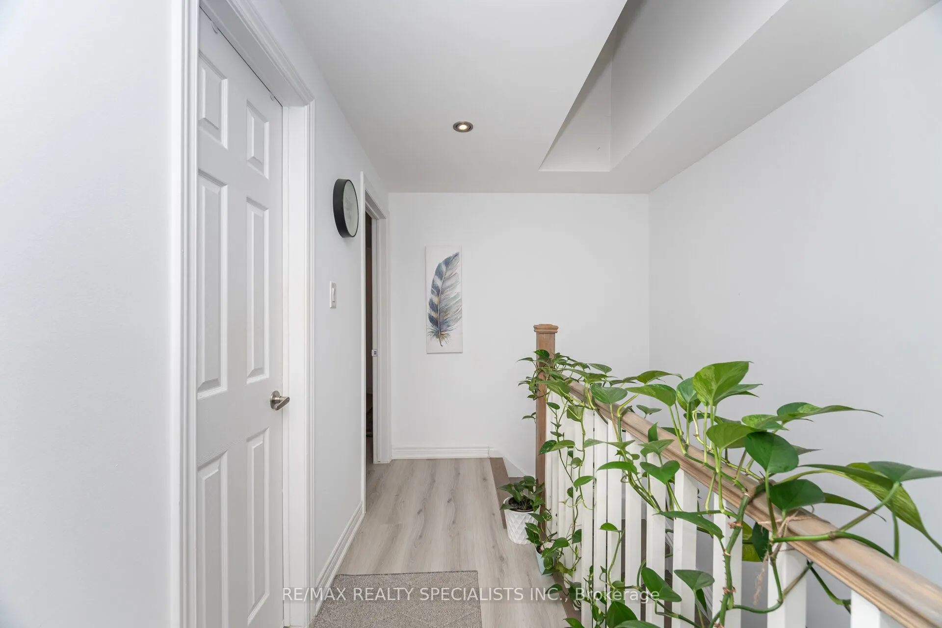 1463 Credit Woodlands Court