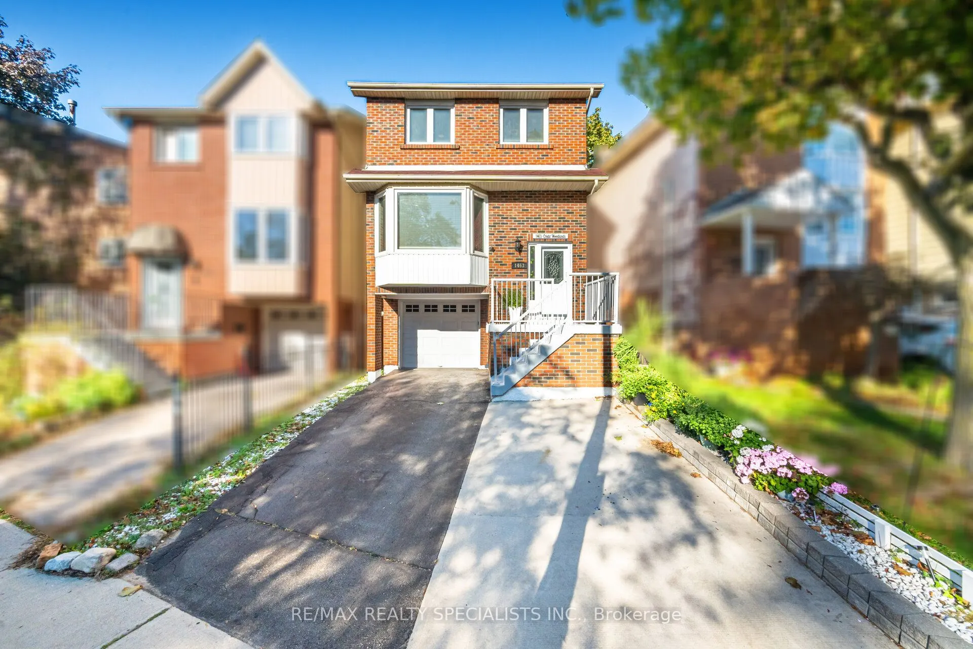 1463 Credit Woodlands Court