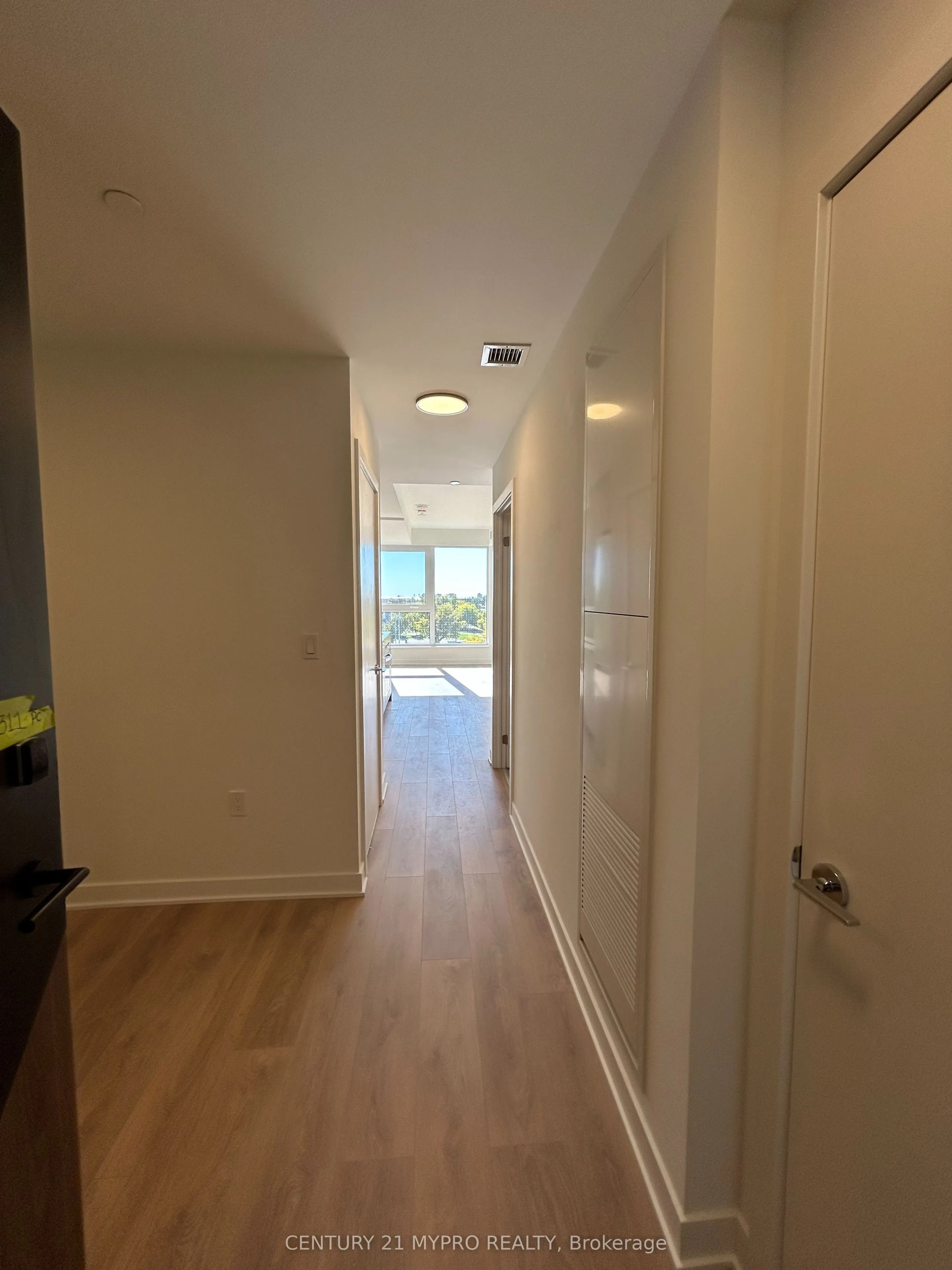 1037 The Queensway, #311