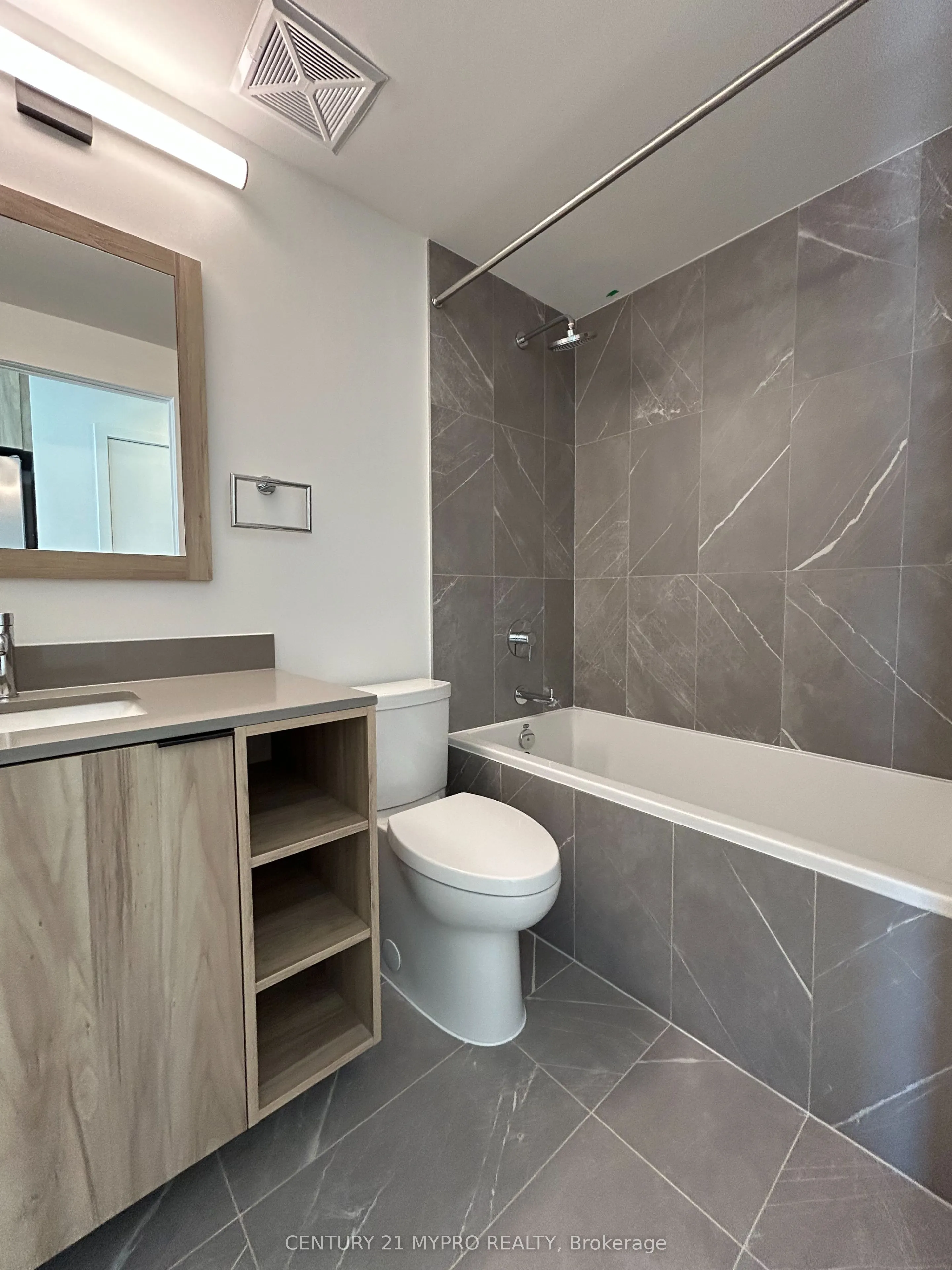 1037 The Queensway, #311