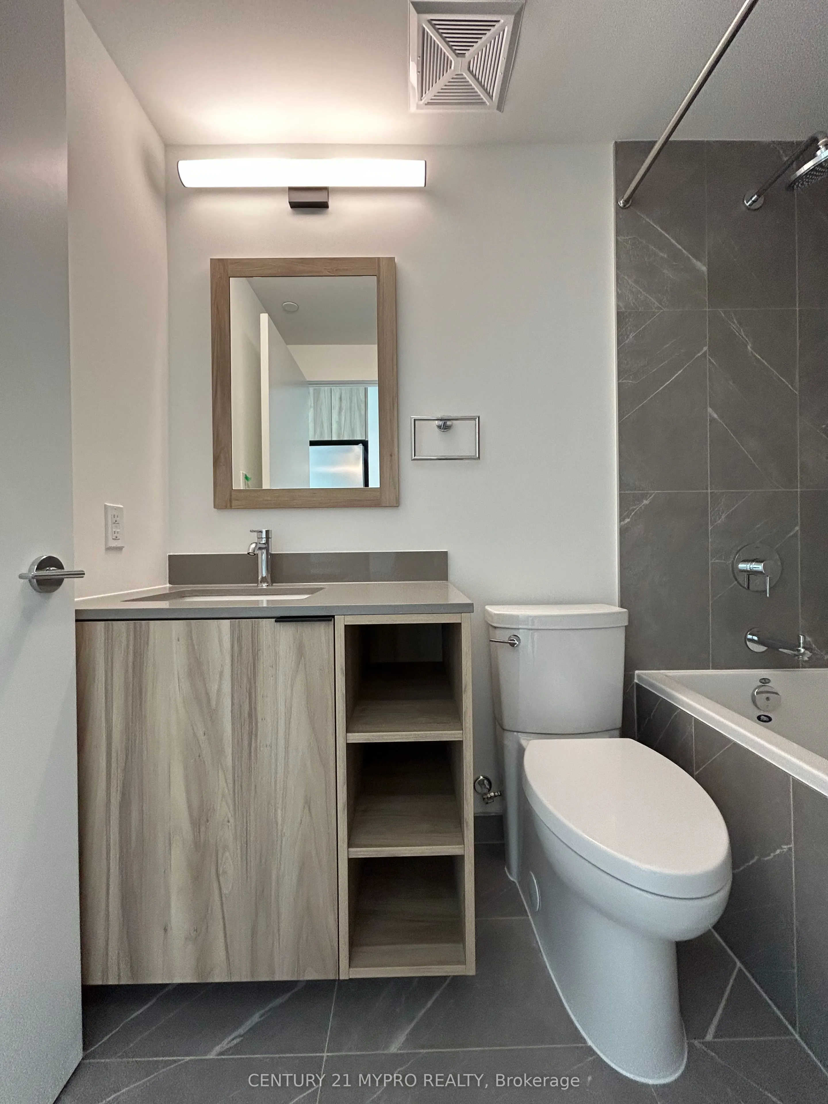 1037 The Queensway, #311