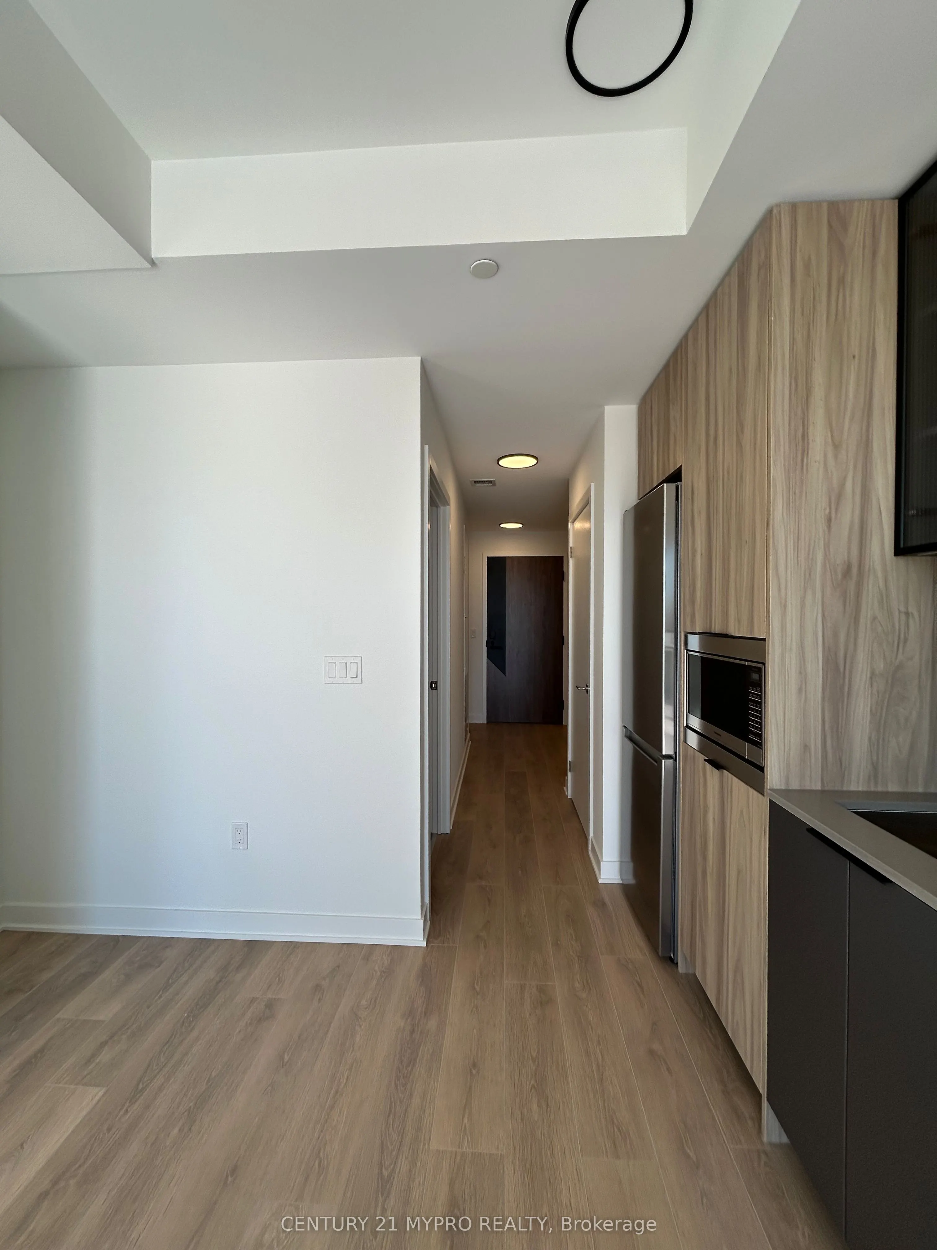 1037 The Queensway, #311