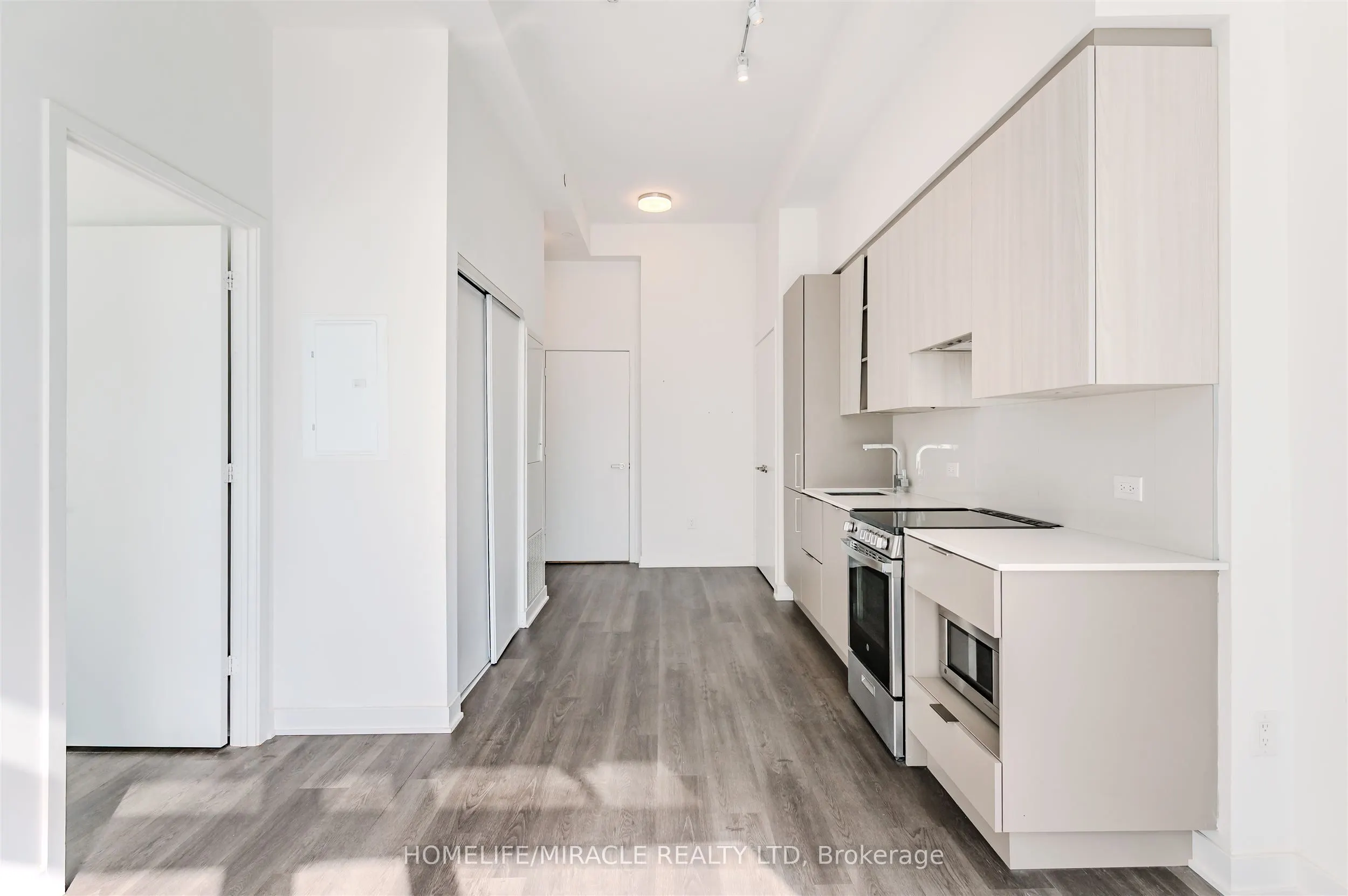 3900 Confederation Parkway, #2404