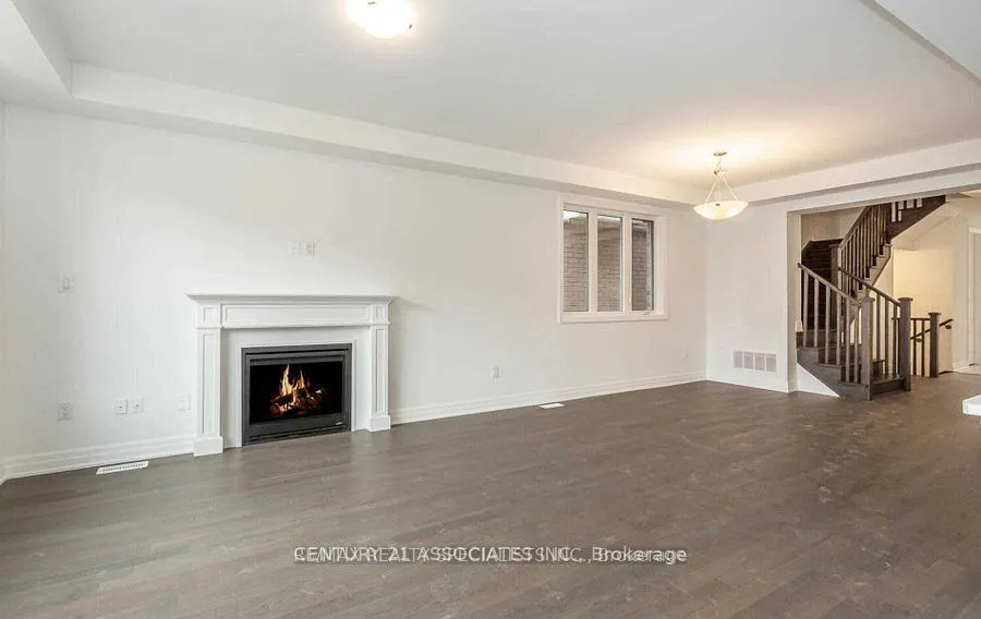 1271 Elderberry Crescent, #Upper