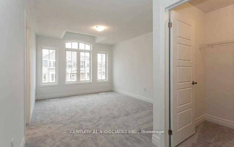 1271 Elderberry Crescent, #Upper