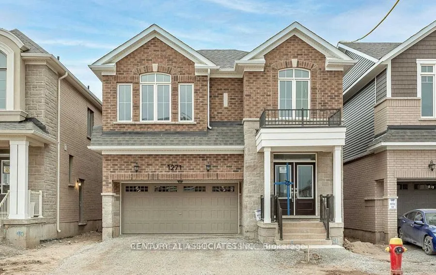 1271 Elderberry Crescent, #Upper