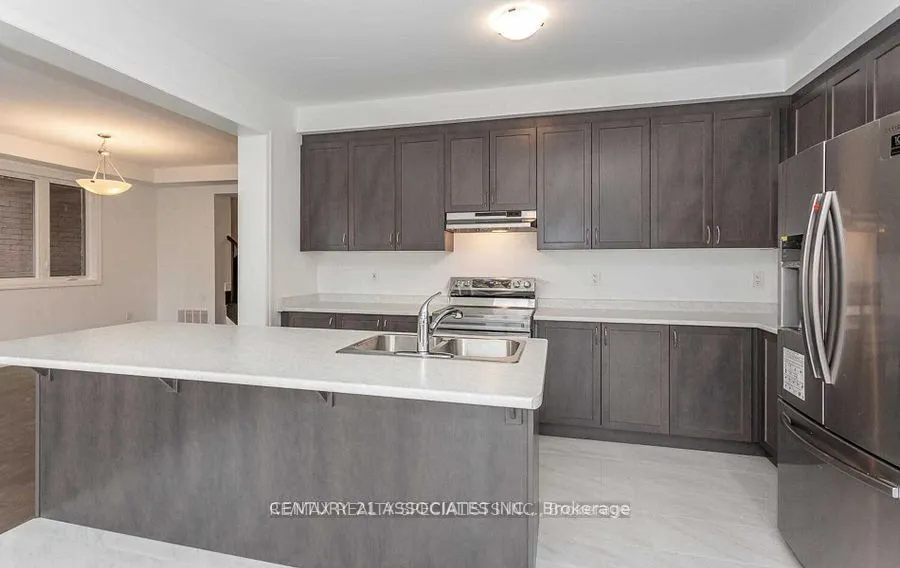 1271 Elderberry Crescent, #Upper