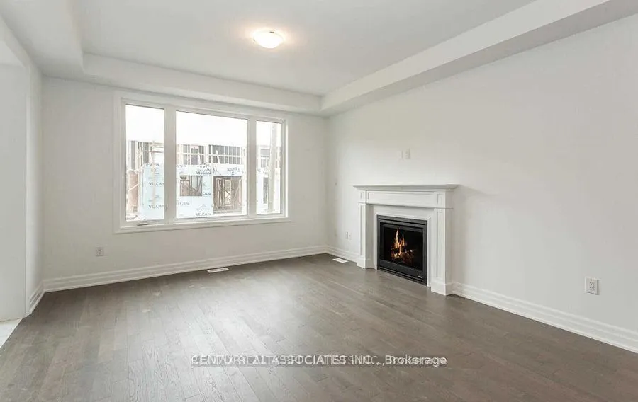1271 Elderberry Crescent, #Upper